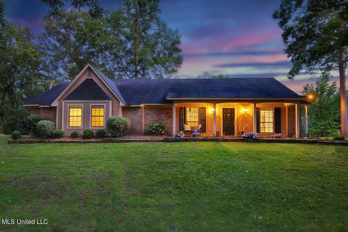 7155 Jackson Raymond Road #B, Raymond, Mississippi image 1