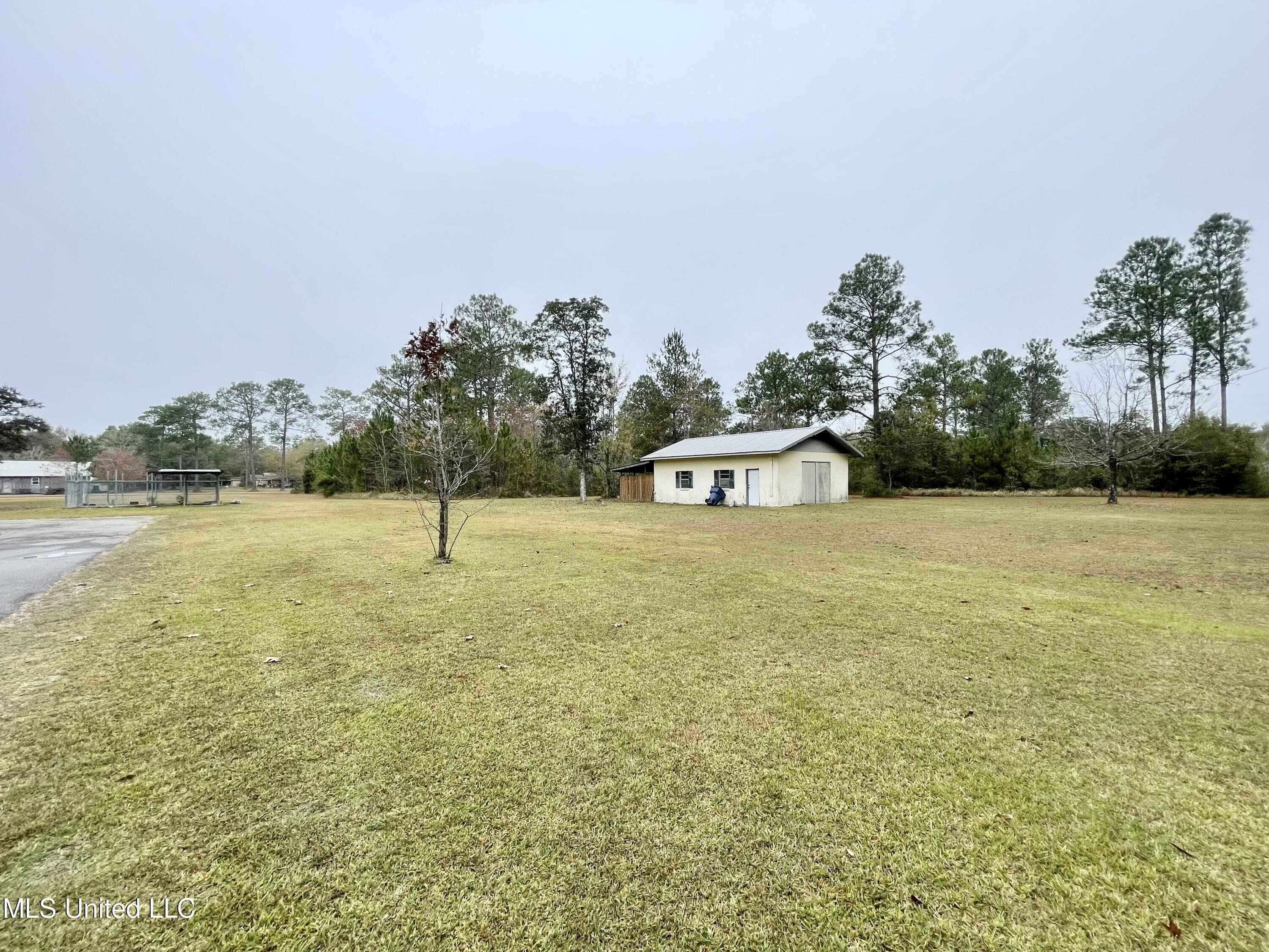 5905 Wildwood Road, Moss Point, Mississippi image 33