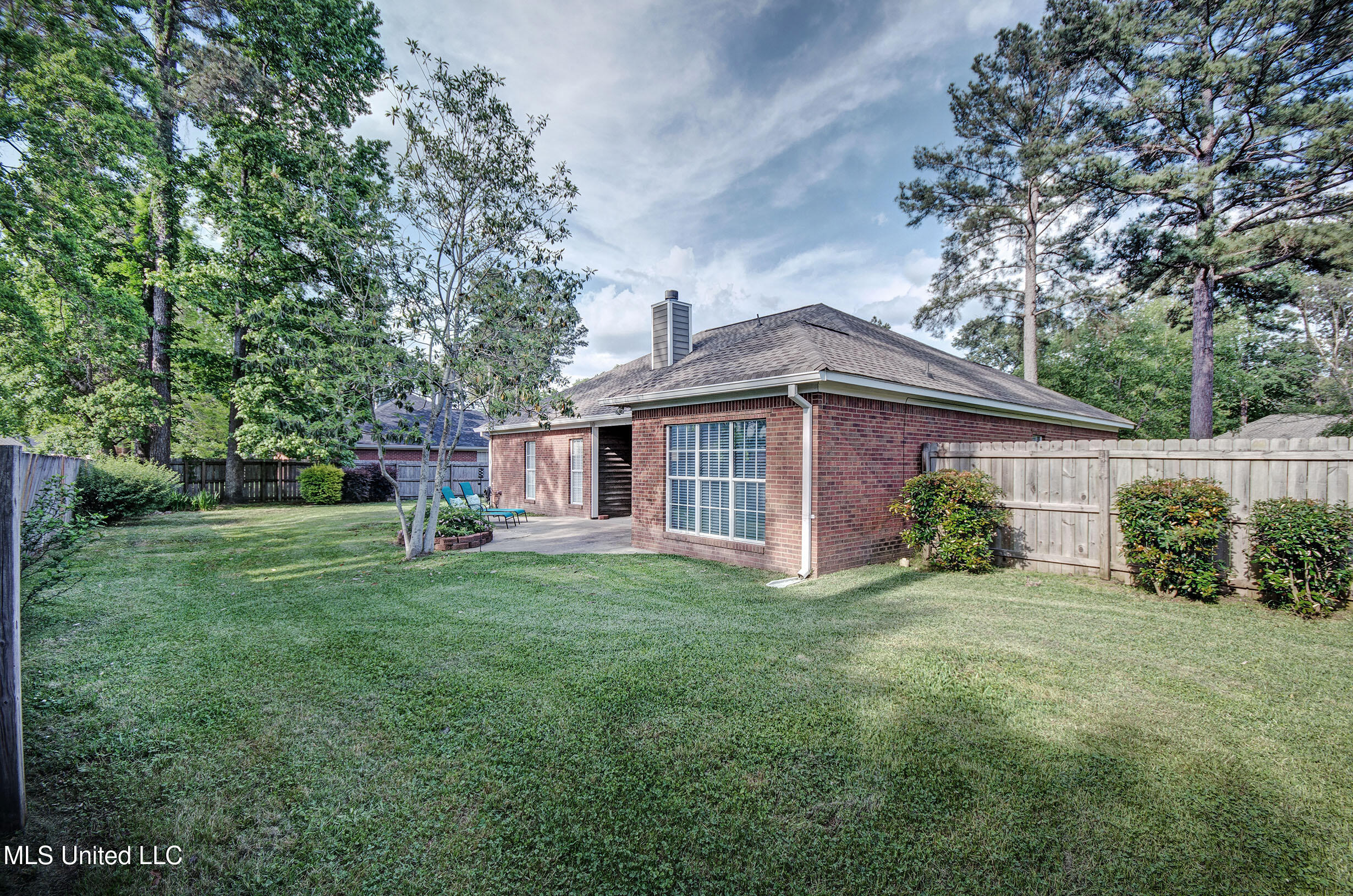 1245 Barnett Bend Drive, Brandon, Mississippi image 6