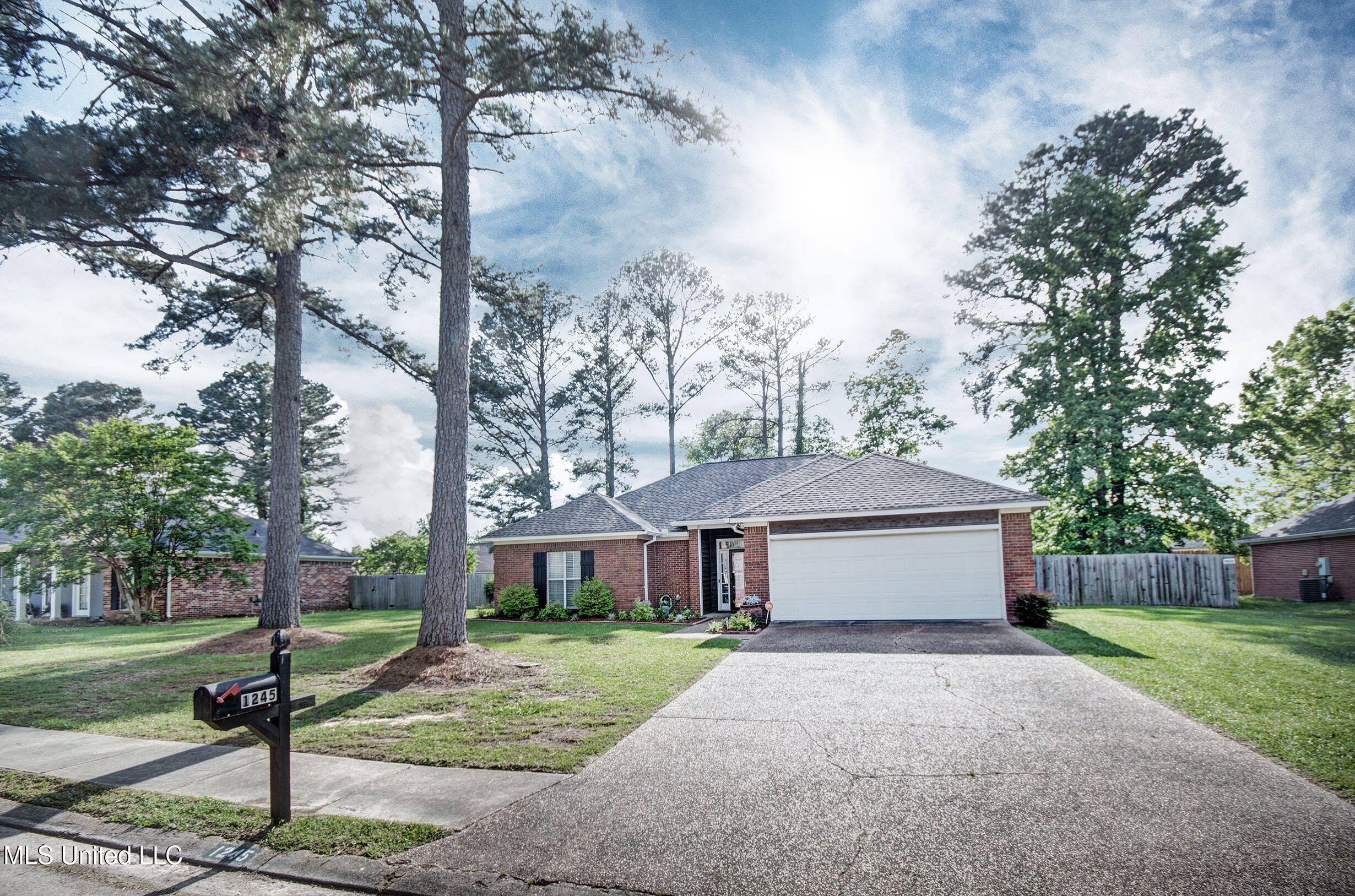 1245 Barnett Bend Drive, Brandon, Mississippi image 2