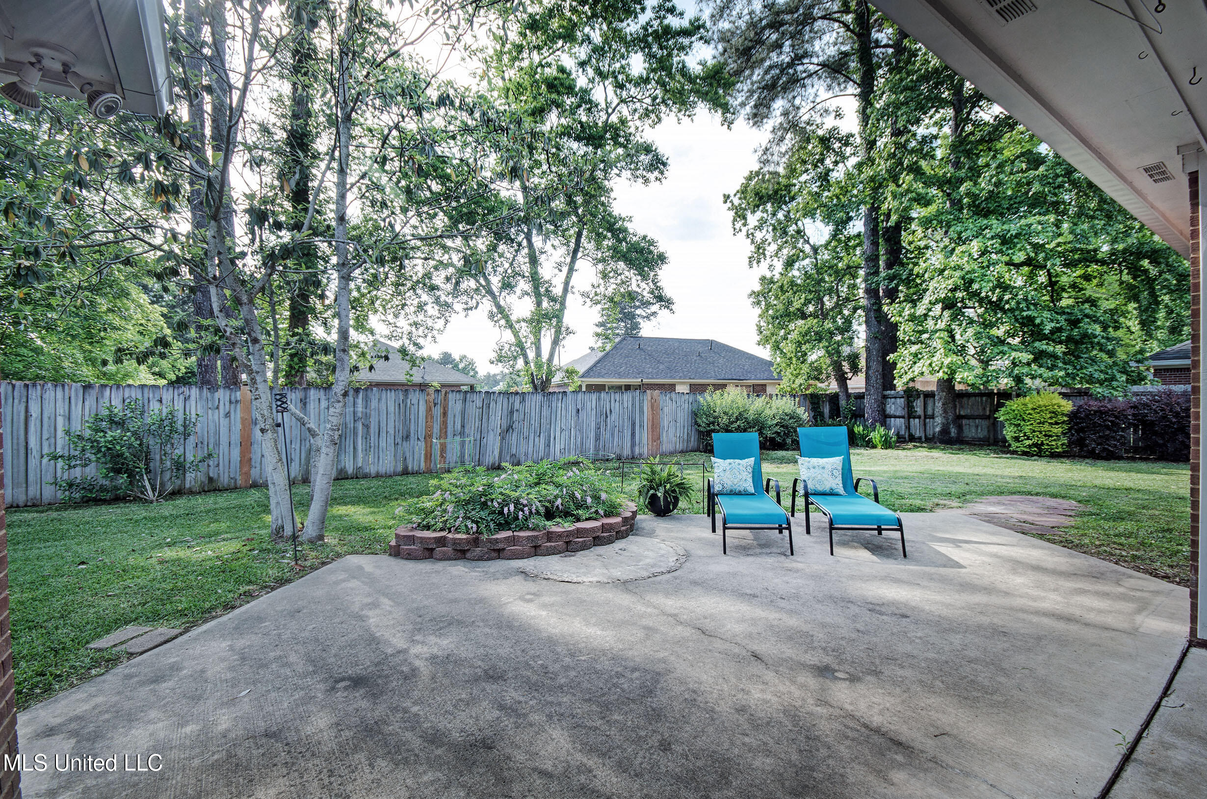 1245 Barnett Bend Drive, Brandon, Mississippi image 4