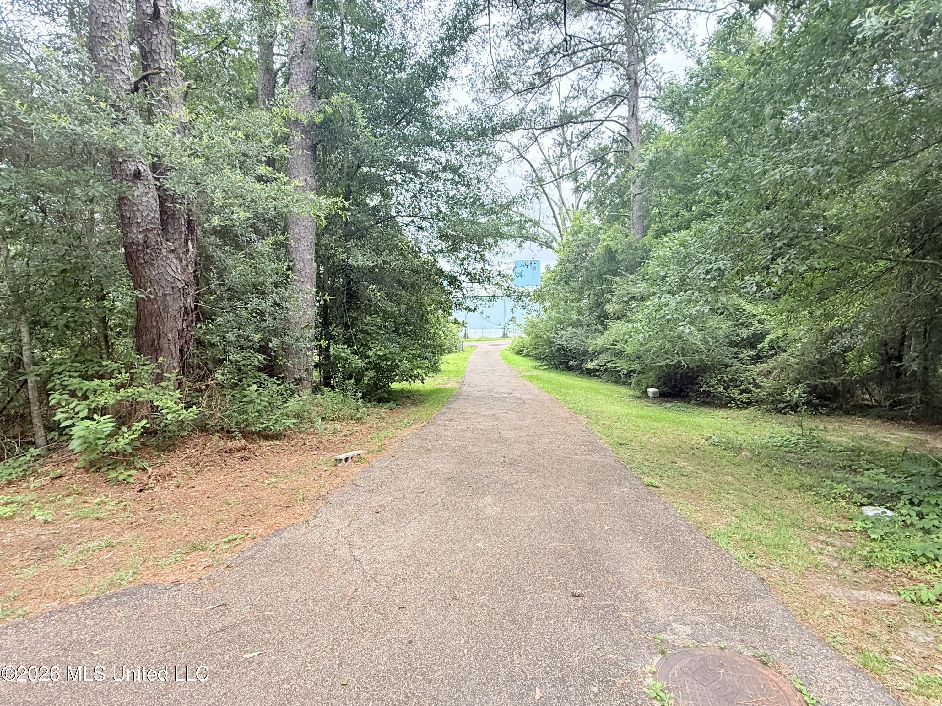 1015 Highway 51