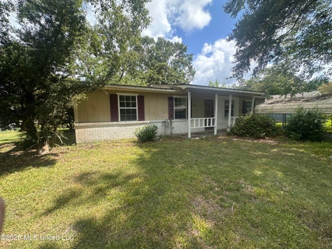 Homes For Sale - 4603 New Hope Avenue<br/> Jackson County, Pascagoula, MS 39581