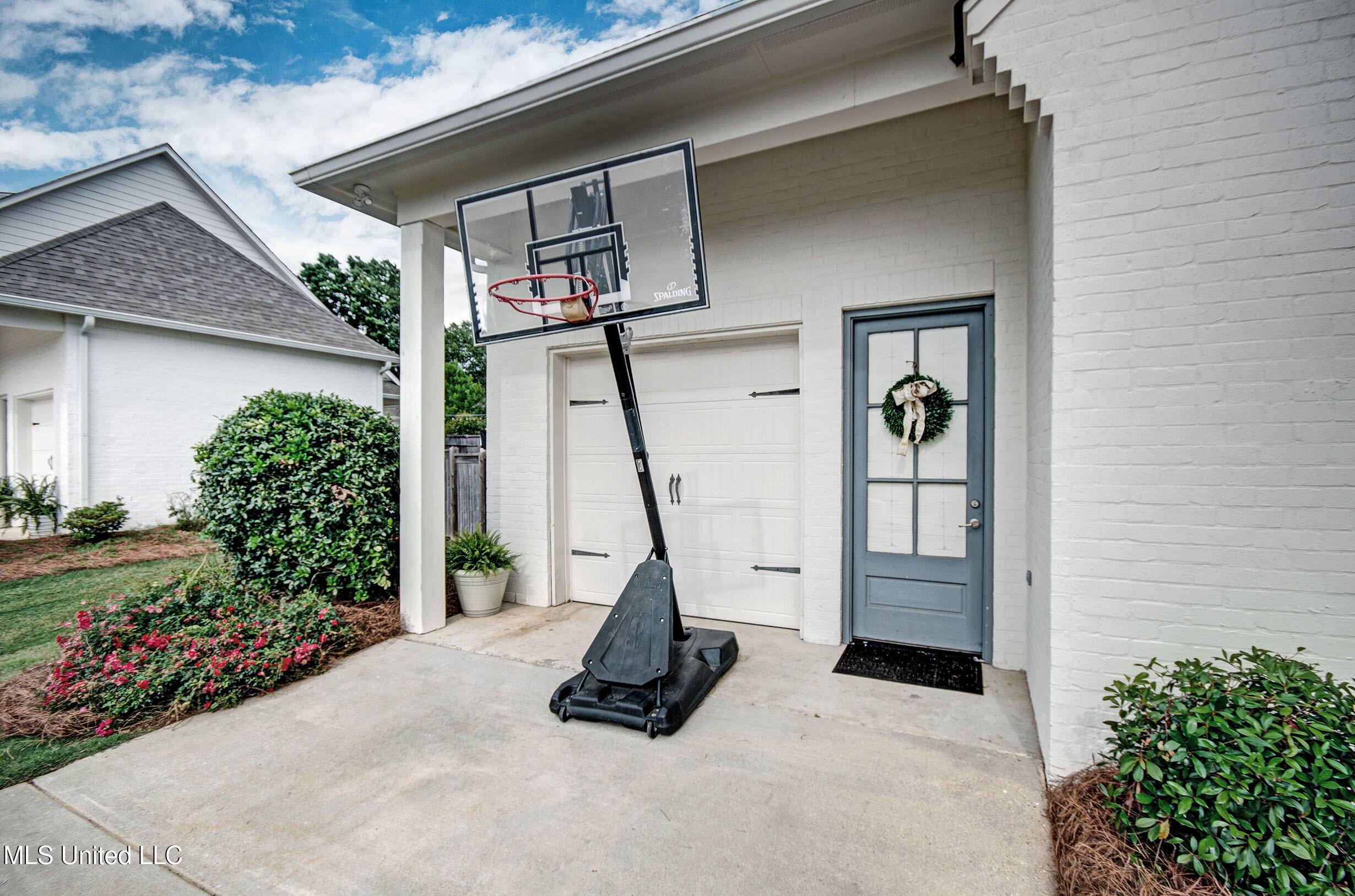 112 Camden Pte, Madison, Mississippi image 3