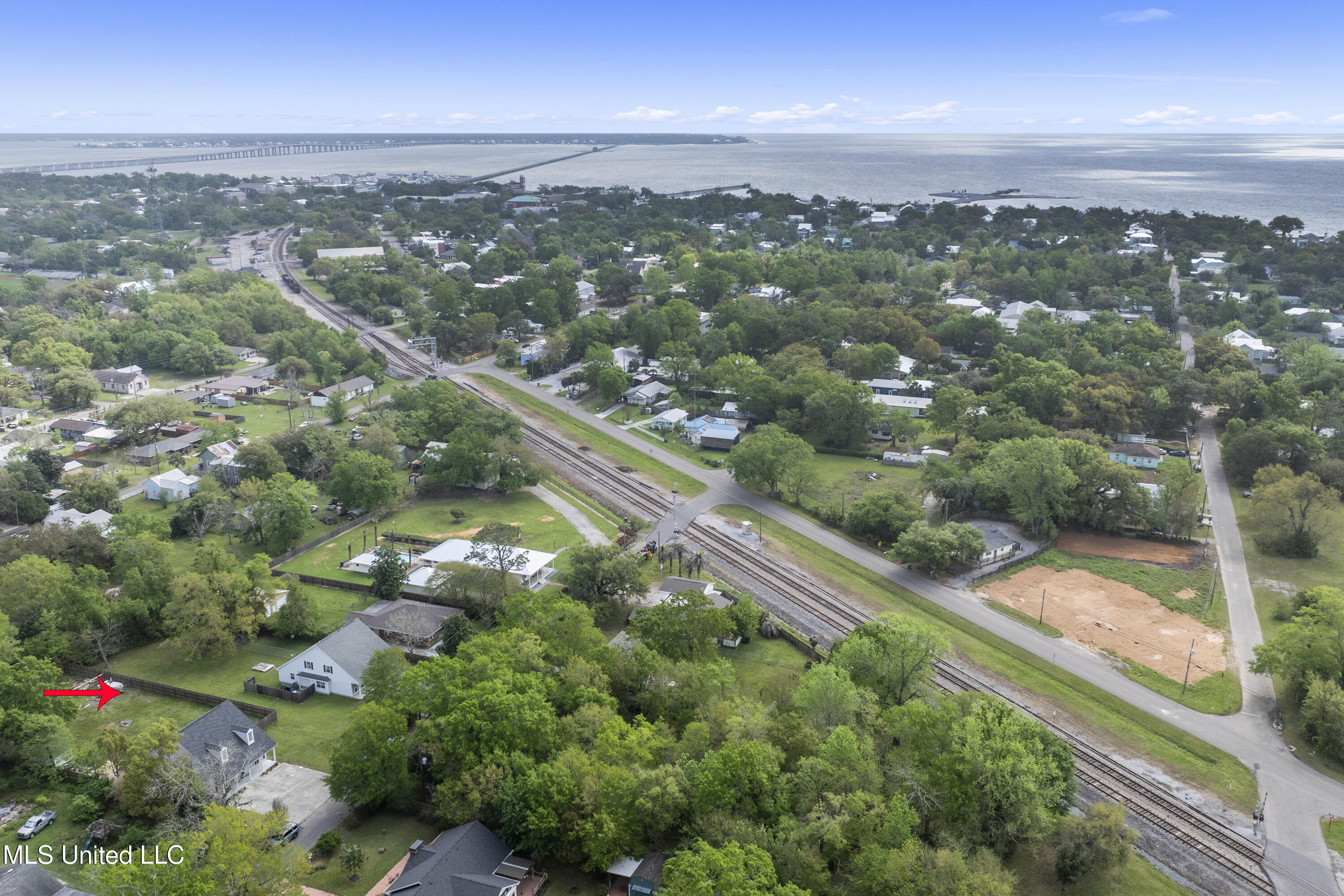 407 Citizen Street, Bay Saint Louis, Mississippi image 2