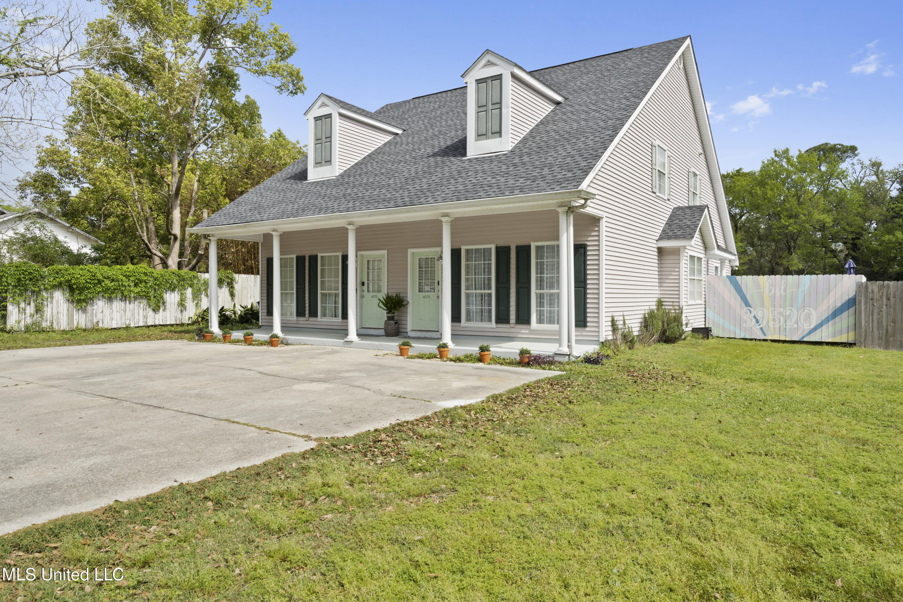 407 Citizen Street, Bay Saint Louis, Mississippi image 3