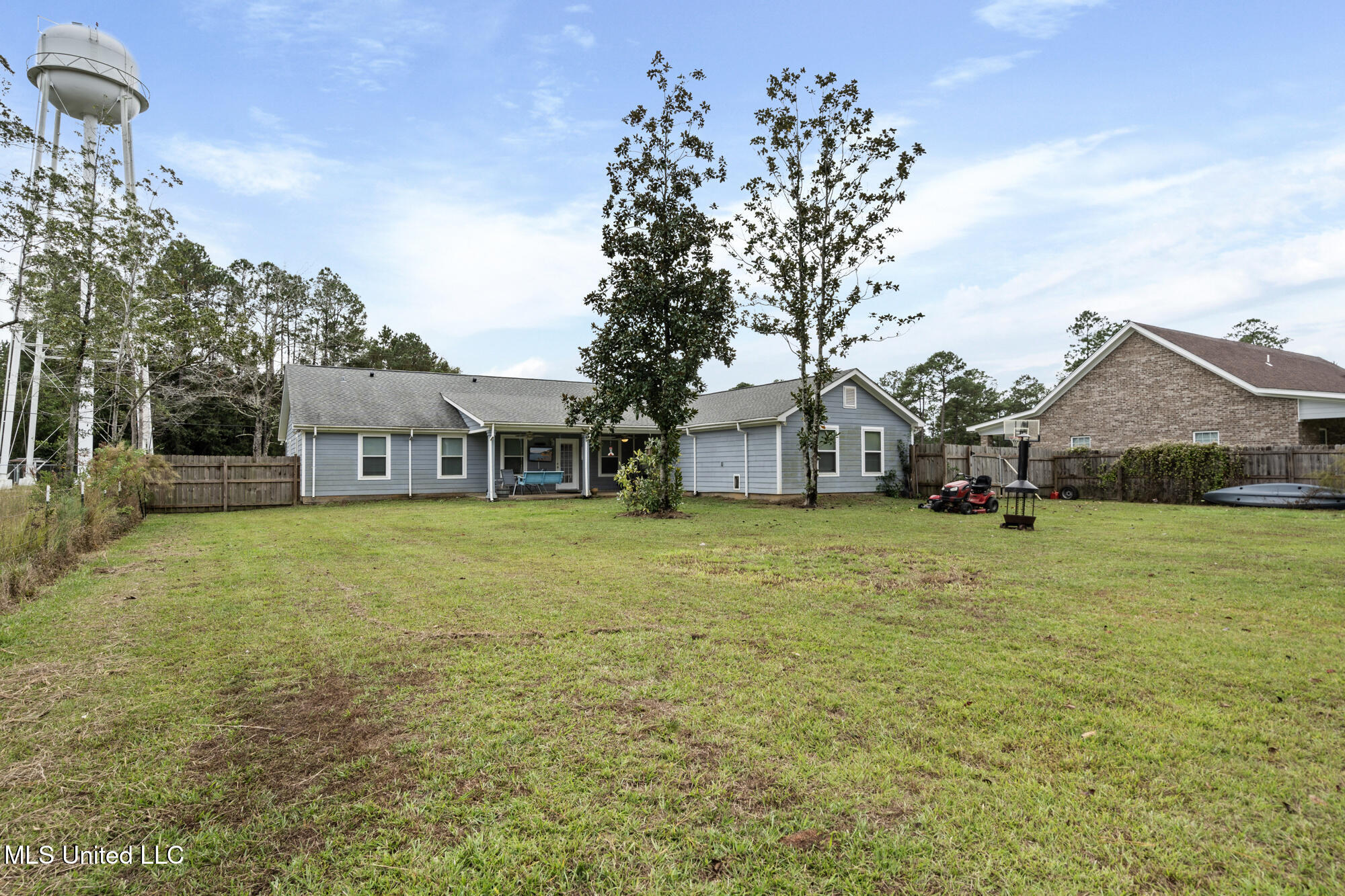 1413 Lark Drive, Gautier, Mississippi image 30