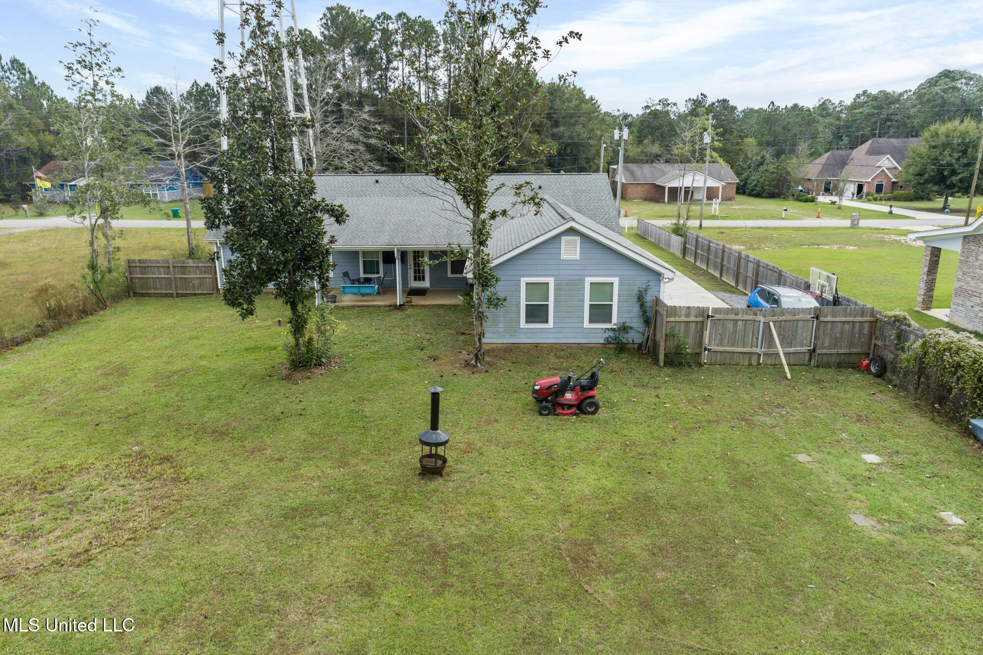 1413 Lark Drive, Gautier, Mississippi image 31