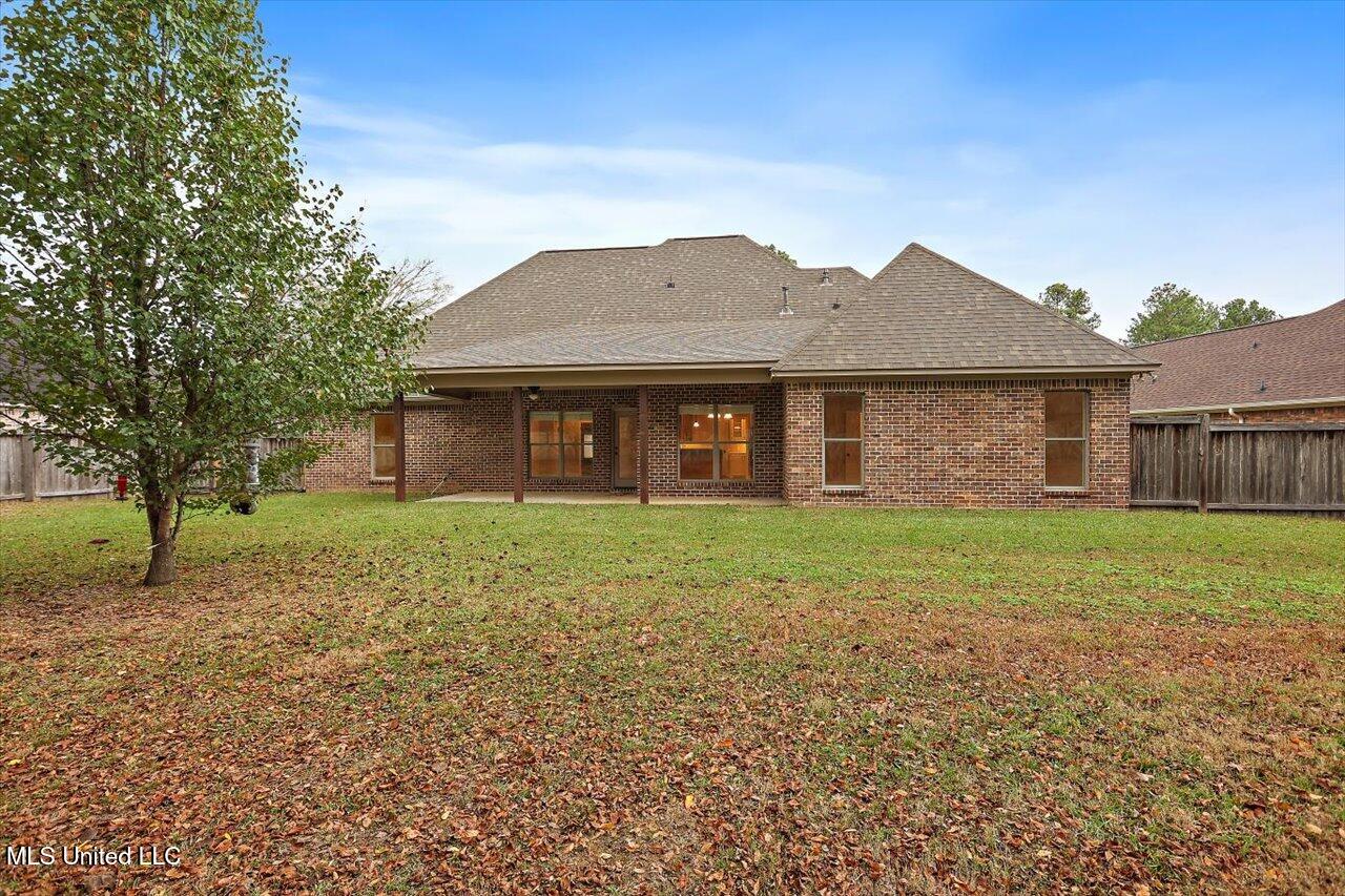 166 Hartfield Drive, Madison, Mississippi image 3