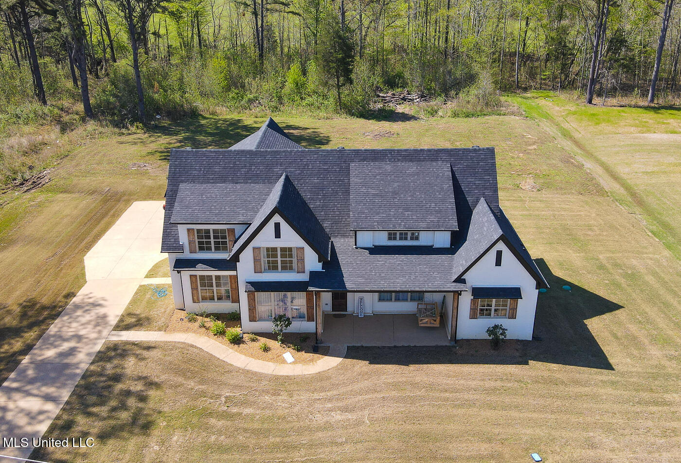 481 Poplar Lane, Holly Springs, Mississippi image 2