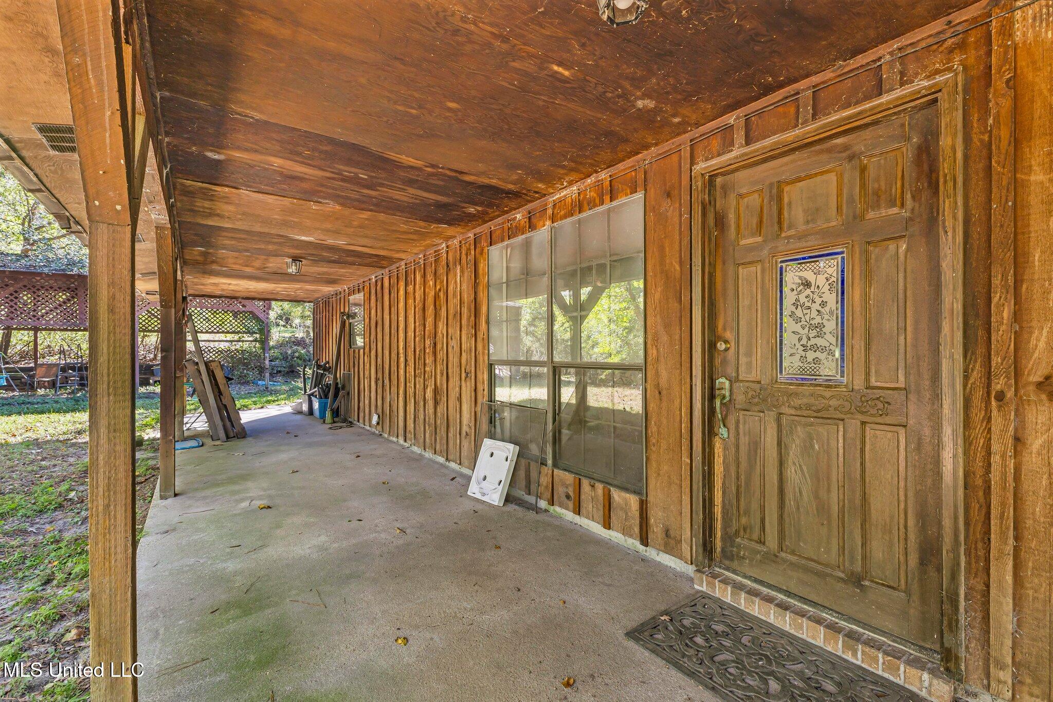 542 Southgate Road, Hattiesburg, Mississippi image 2