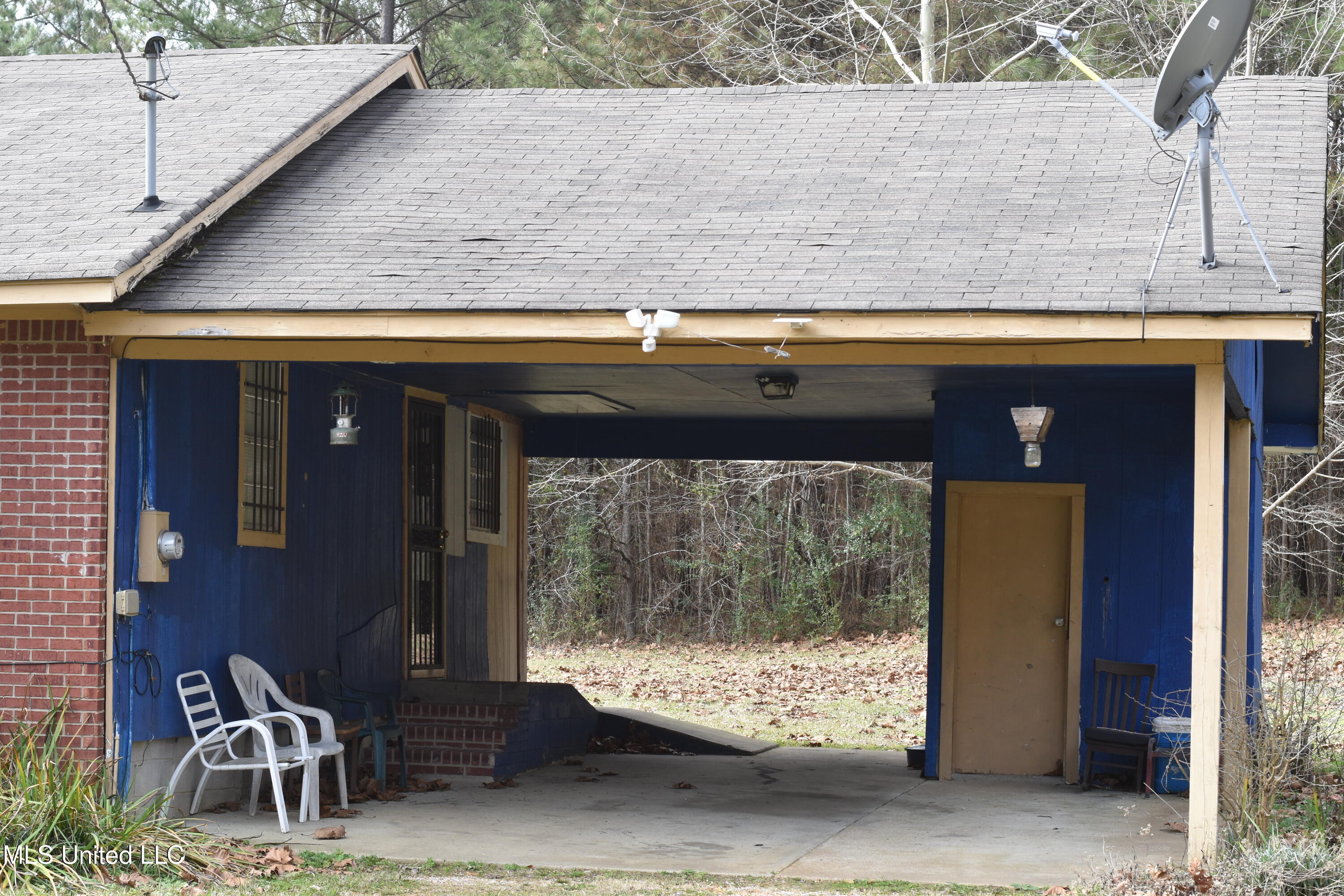 3928 Gravel Springs Road, Senatobia, Mississippi image 3