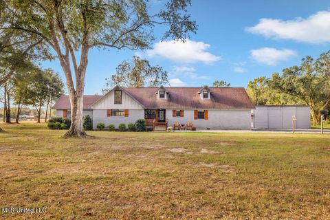 Homes For Sale - 8012 Coleman Homestead Road<br/> Moss Point, MS 39562