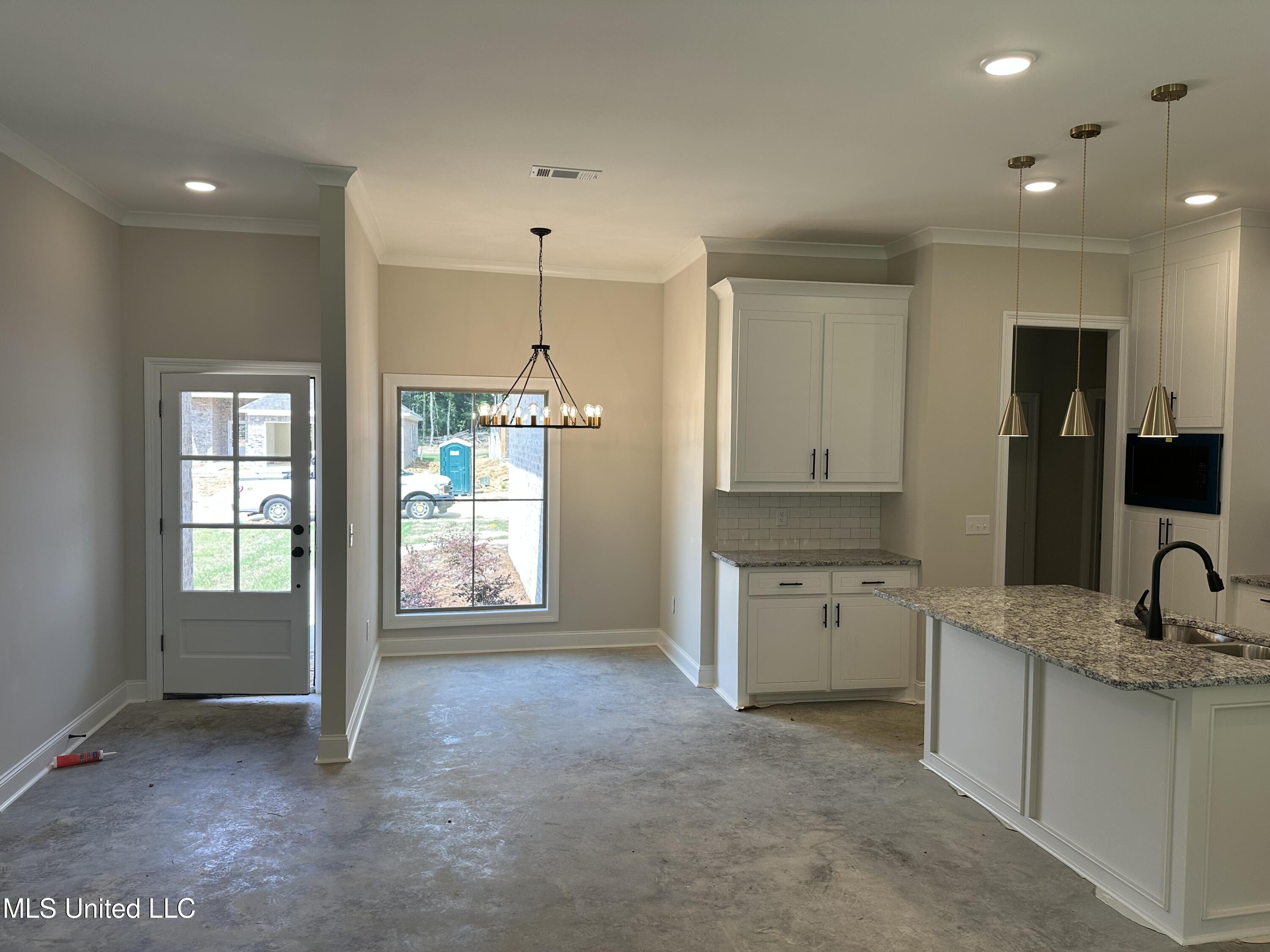 963 Riverside Lane, Pearl, Mississippi image 4