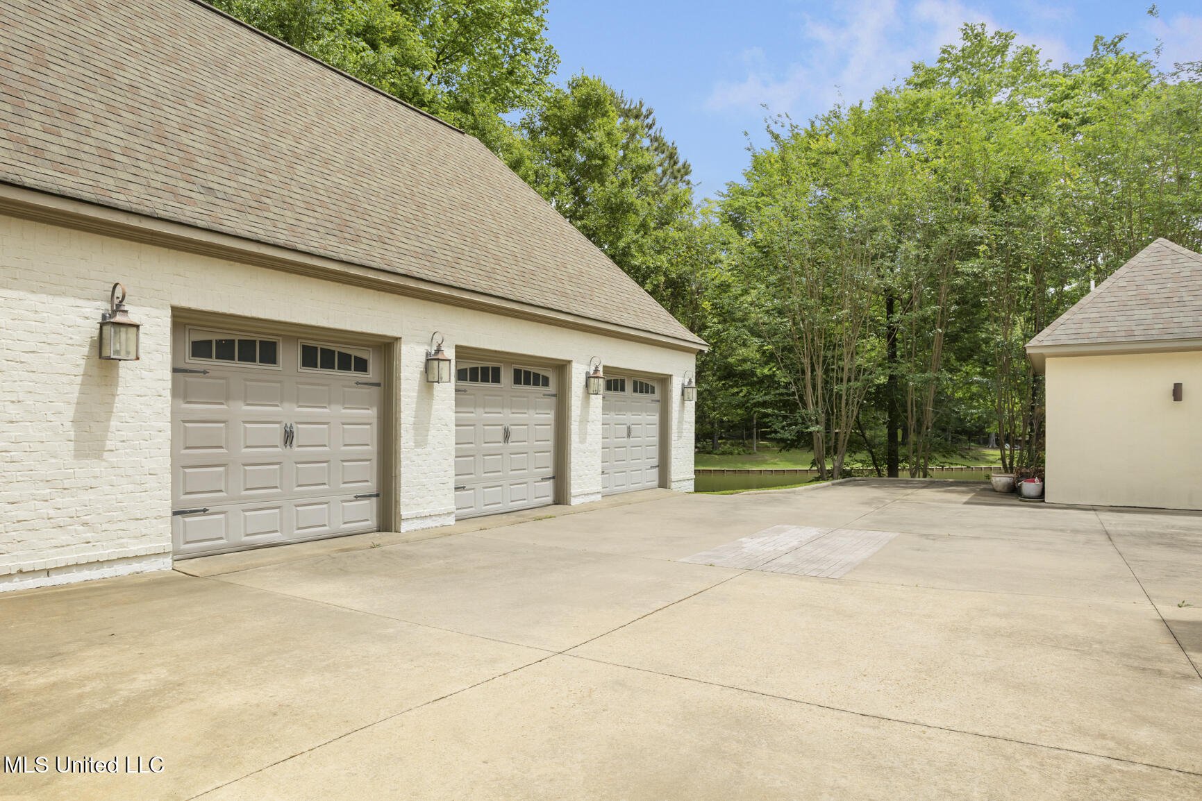 104 Summer Lake Drive, Ridgeland, Mississippi image 49