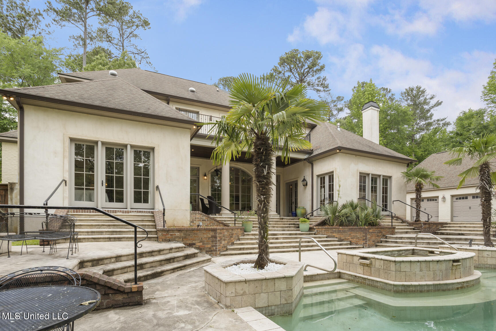104 Summer Lake Drive, Ridgeland, Mississippi image 4