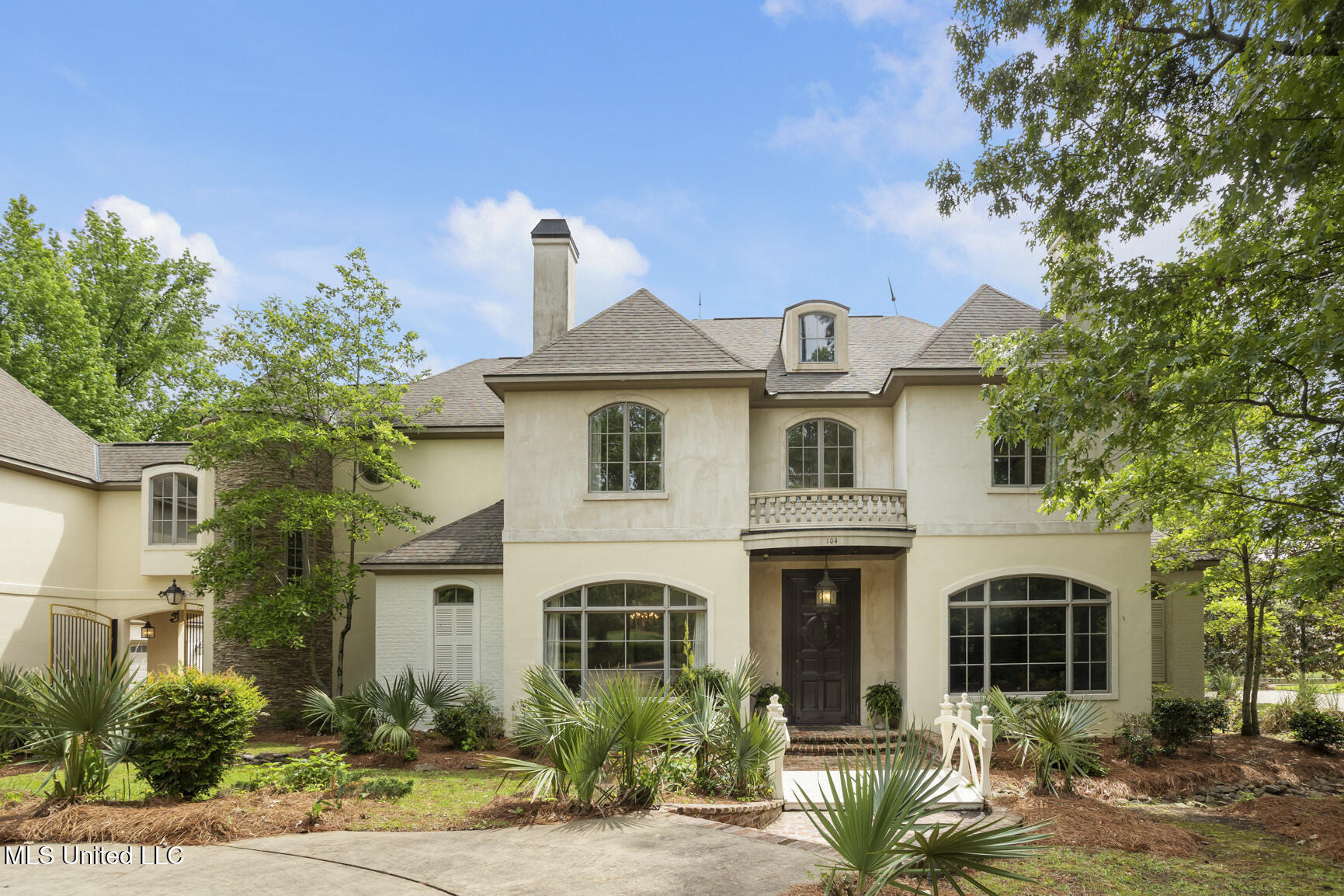 104 Summer Lake Drive, Ridgeland, Mississippi image 1