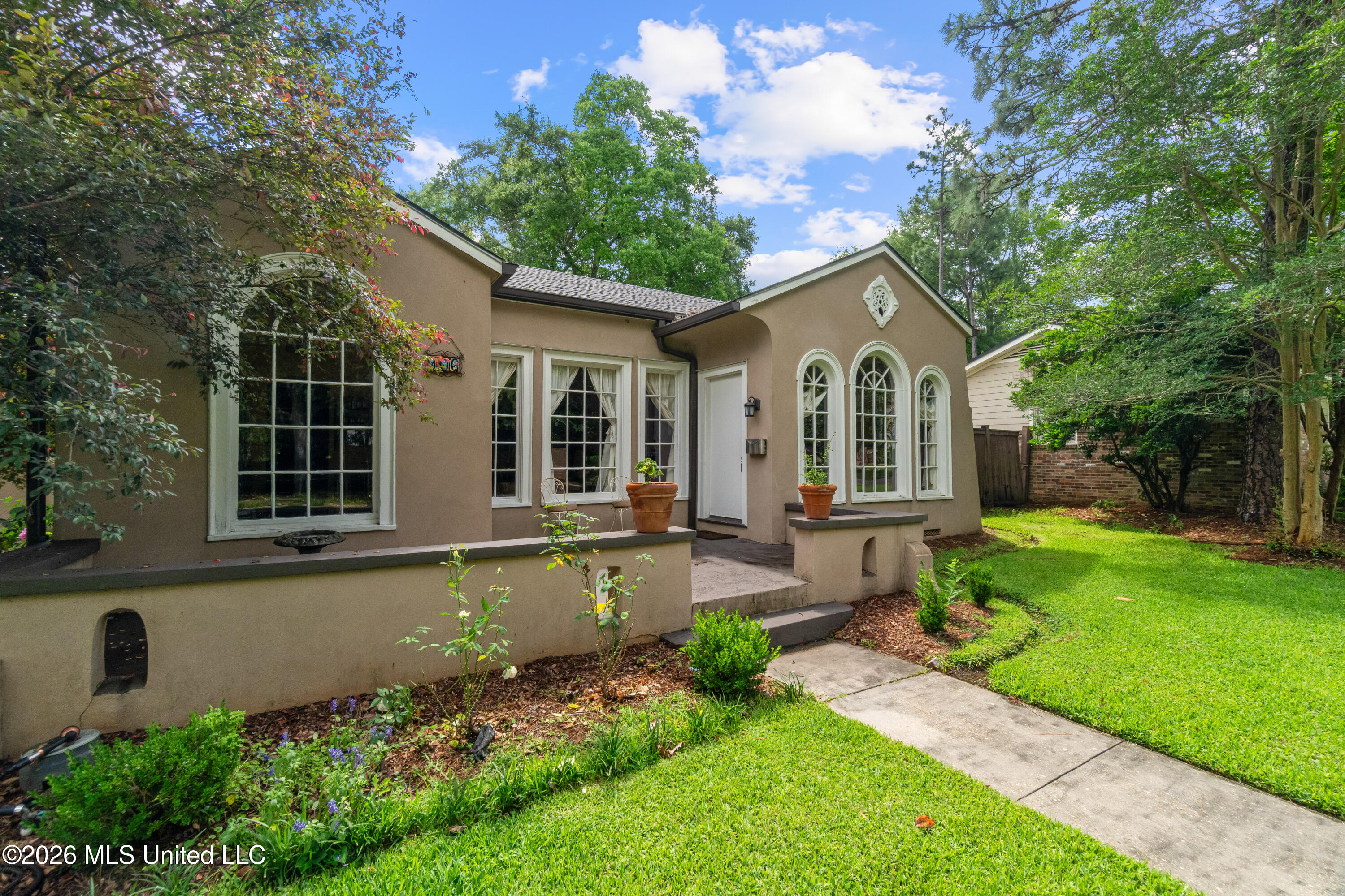 106 S 22nd Avenue