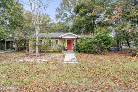 Single Family Residence in Gulfport MS 1804 21st Street.jpg