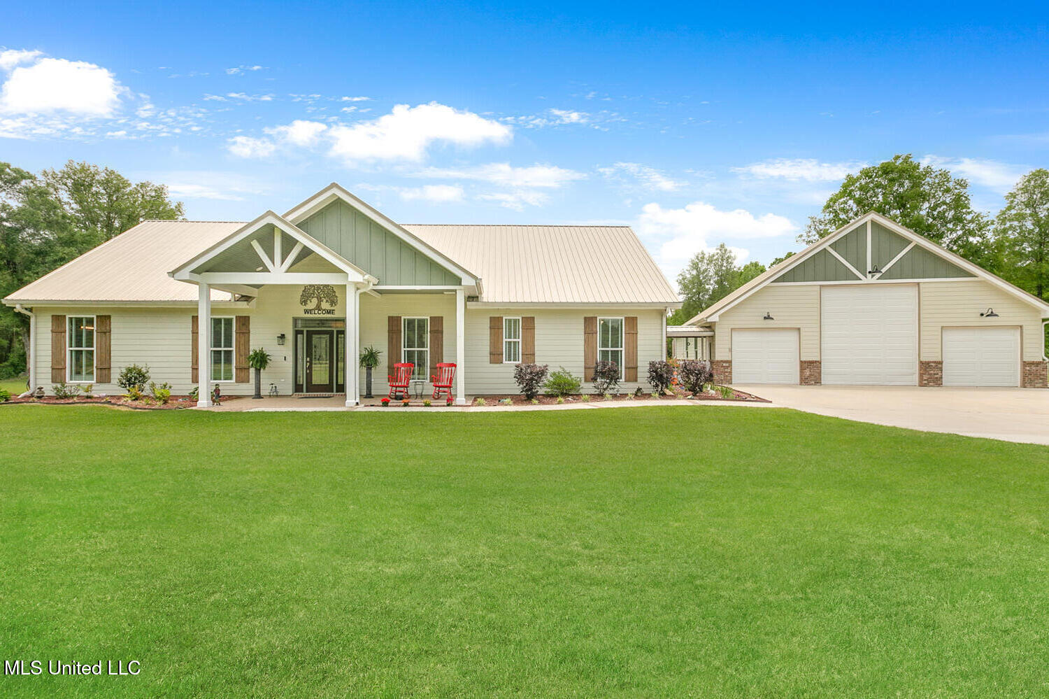 7 Bridgeview, Carriere, Mississippi image 1