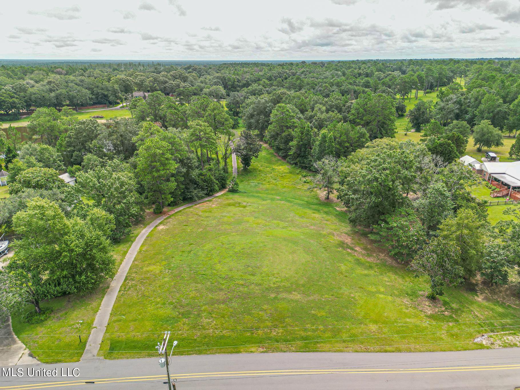 Fairway View Drive, Biloxi, Mississippi image 10