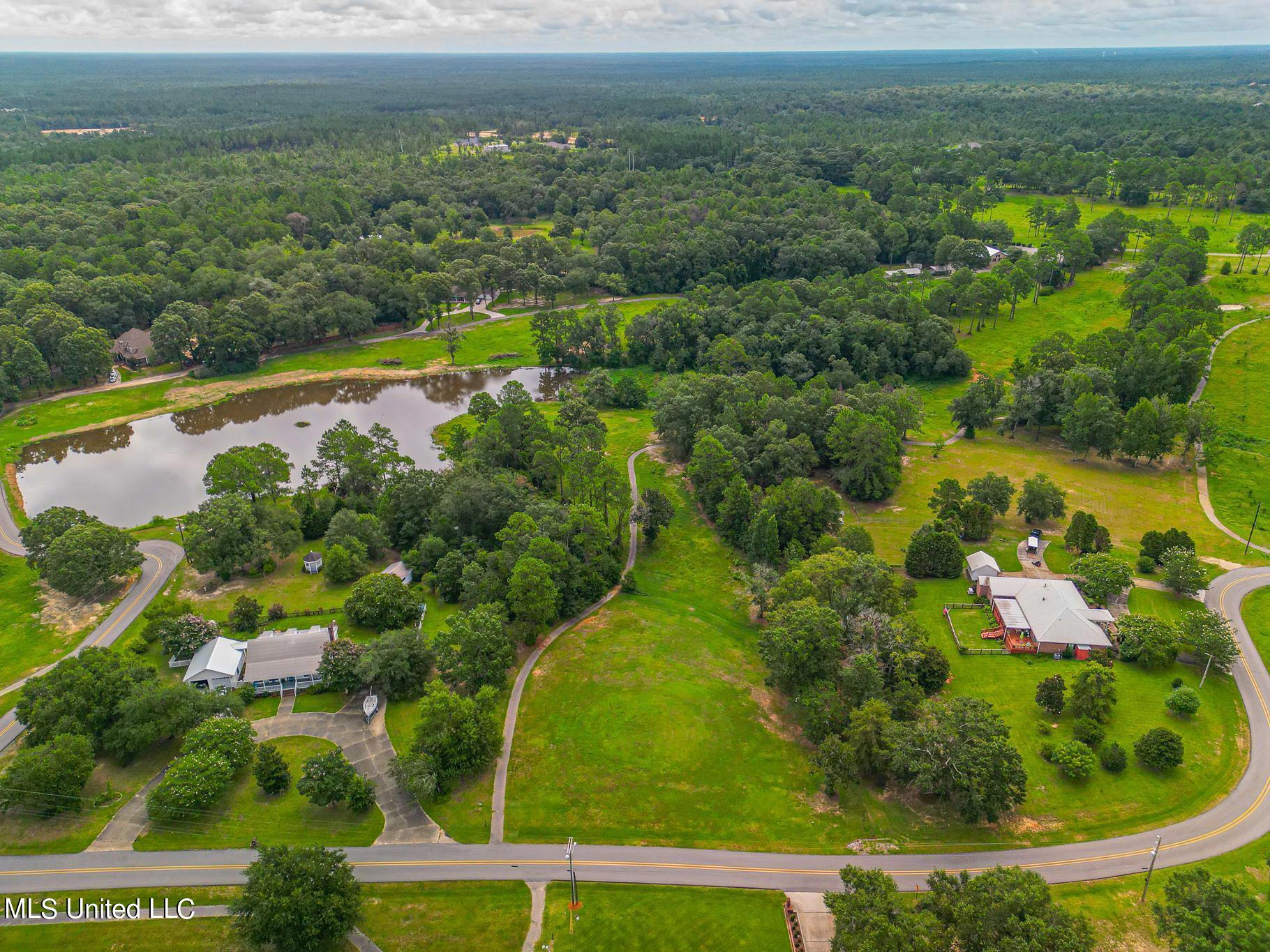 Fairway View Drive, Biloxi, Mississippi image 3