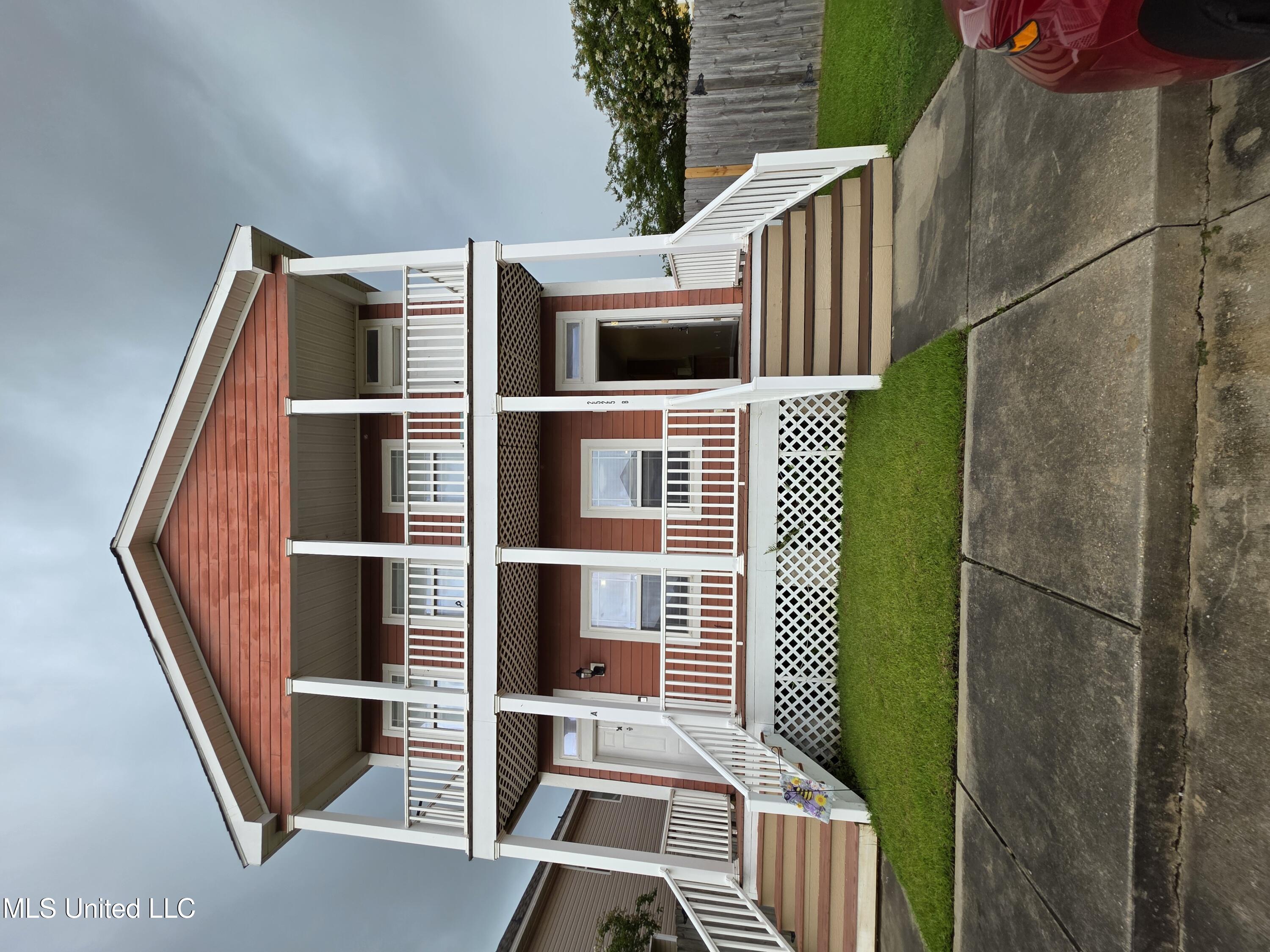2525 Esplanade Street B