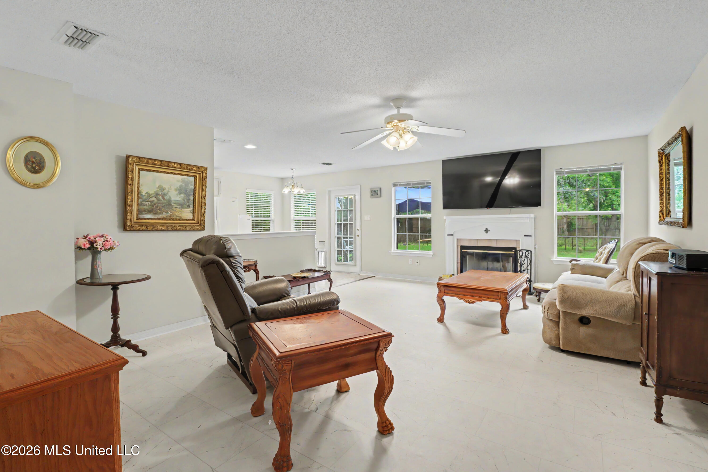 325 Woodcrest Drive