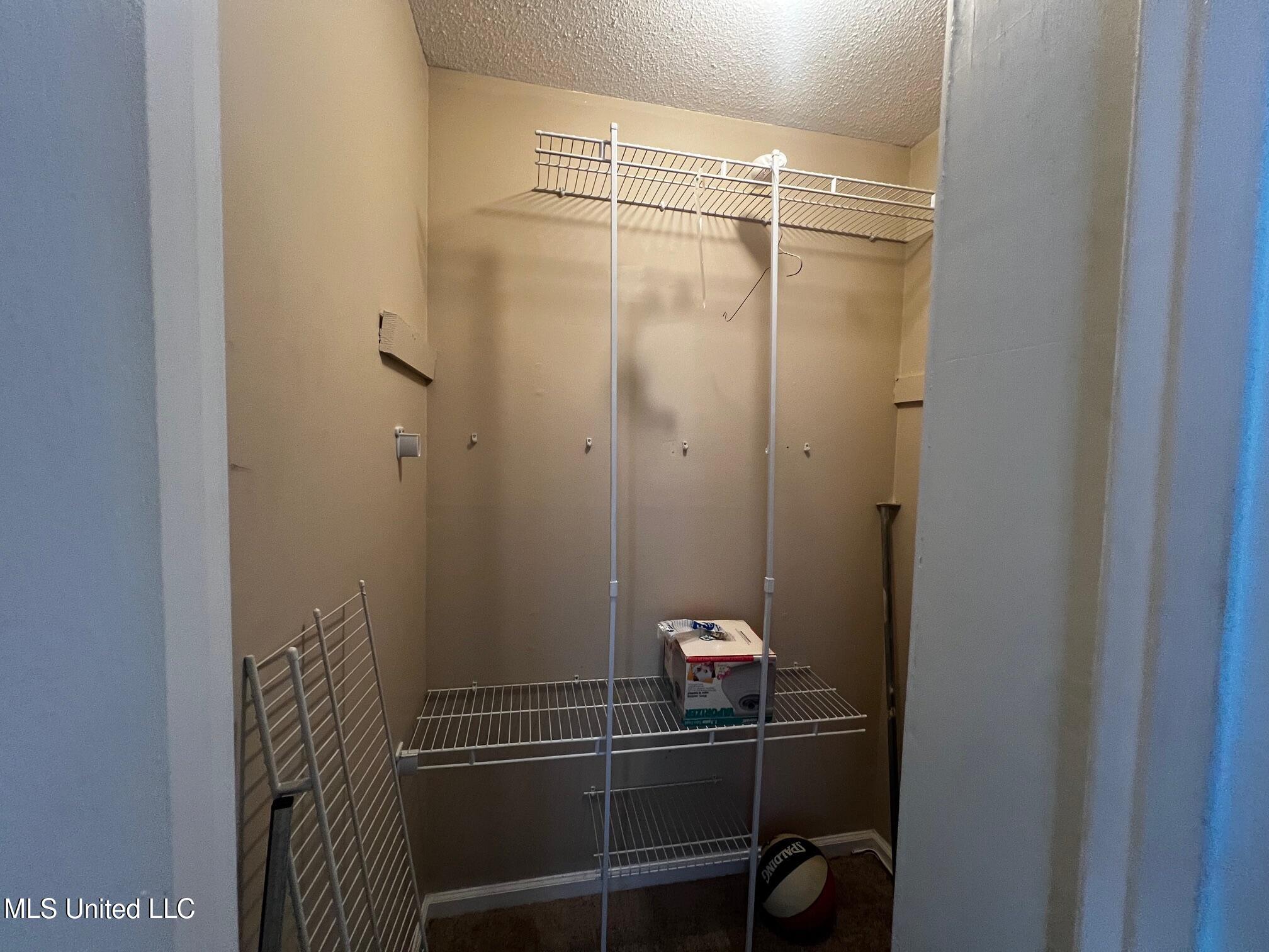 6915 Tobin Drive, Memphis, Tennessee image 9