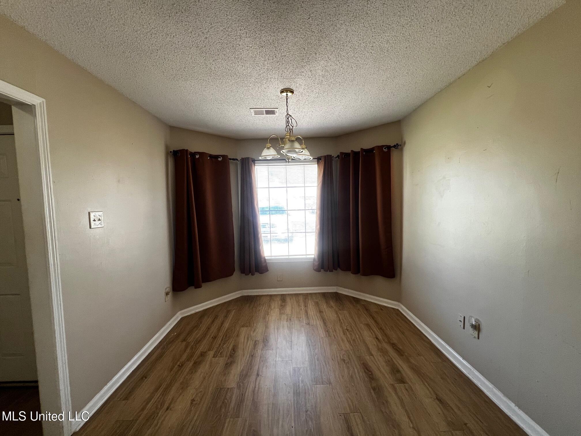 6915 Tobin Drive, Memphis, Tennessee image 4