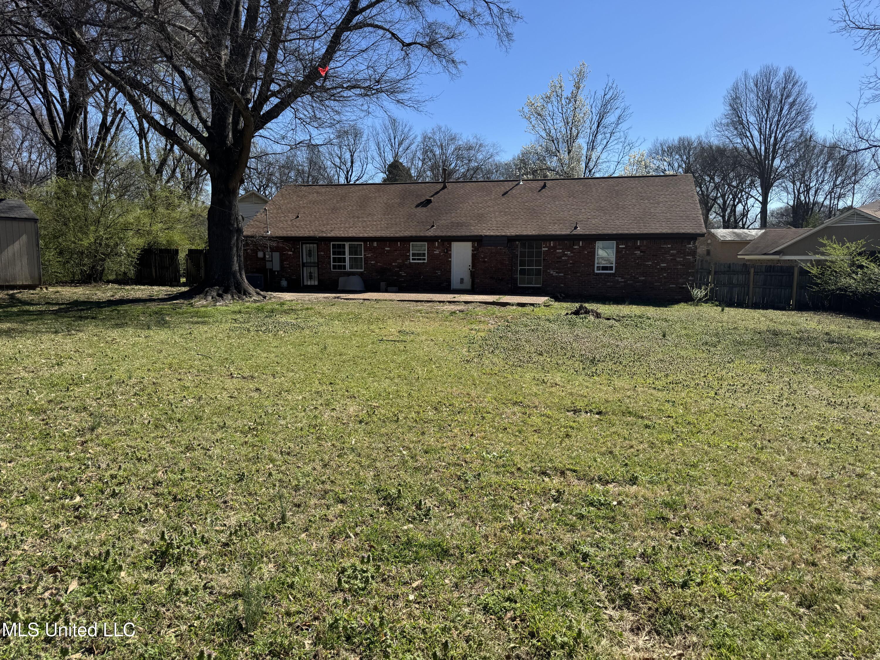 1748 George Place, Southaven, Mississippi image 48