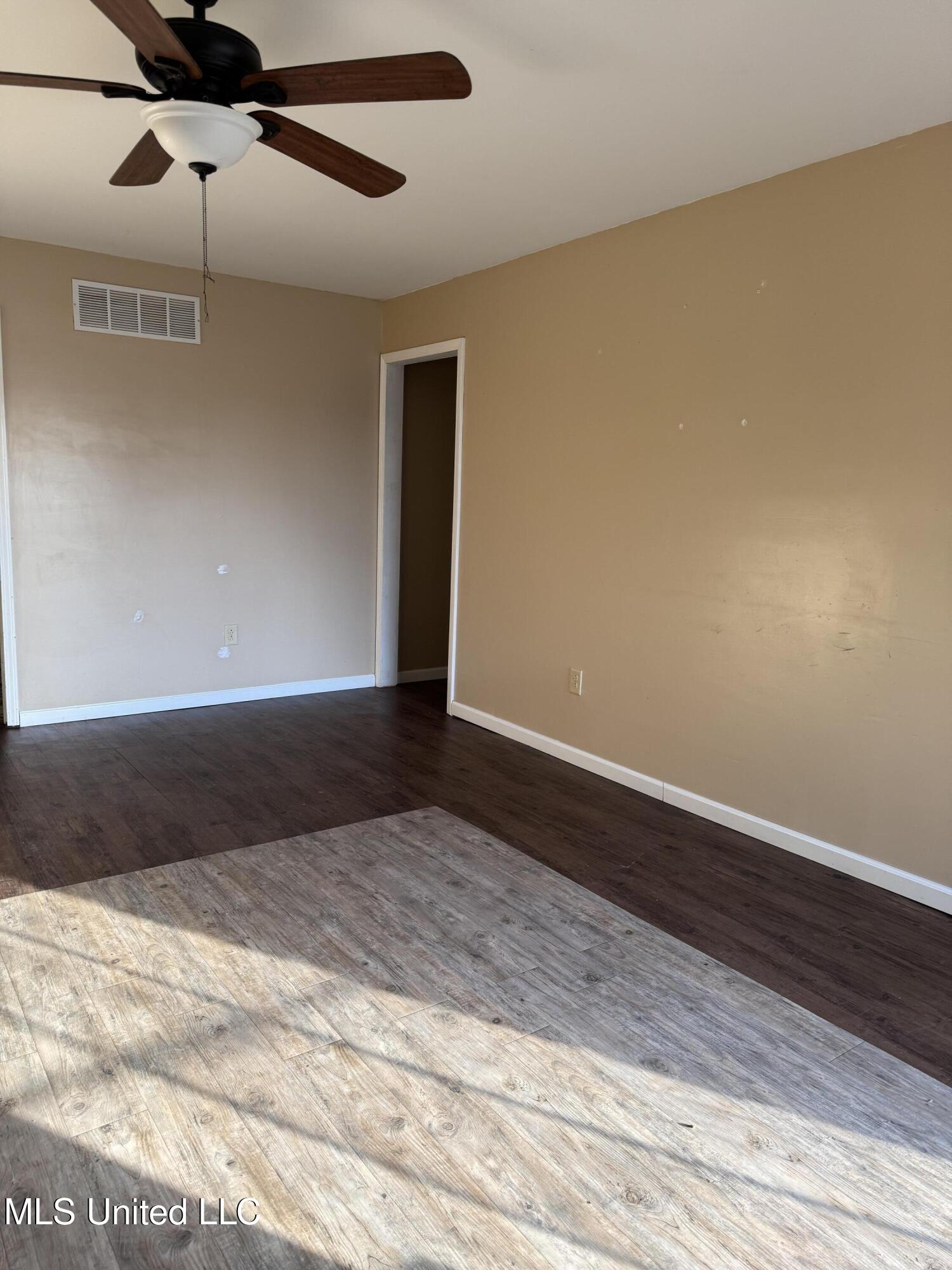 1748 George Place, Southaven, Mississippi image 17