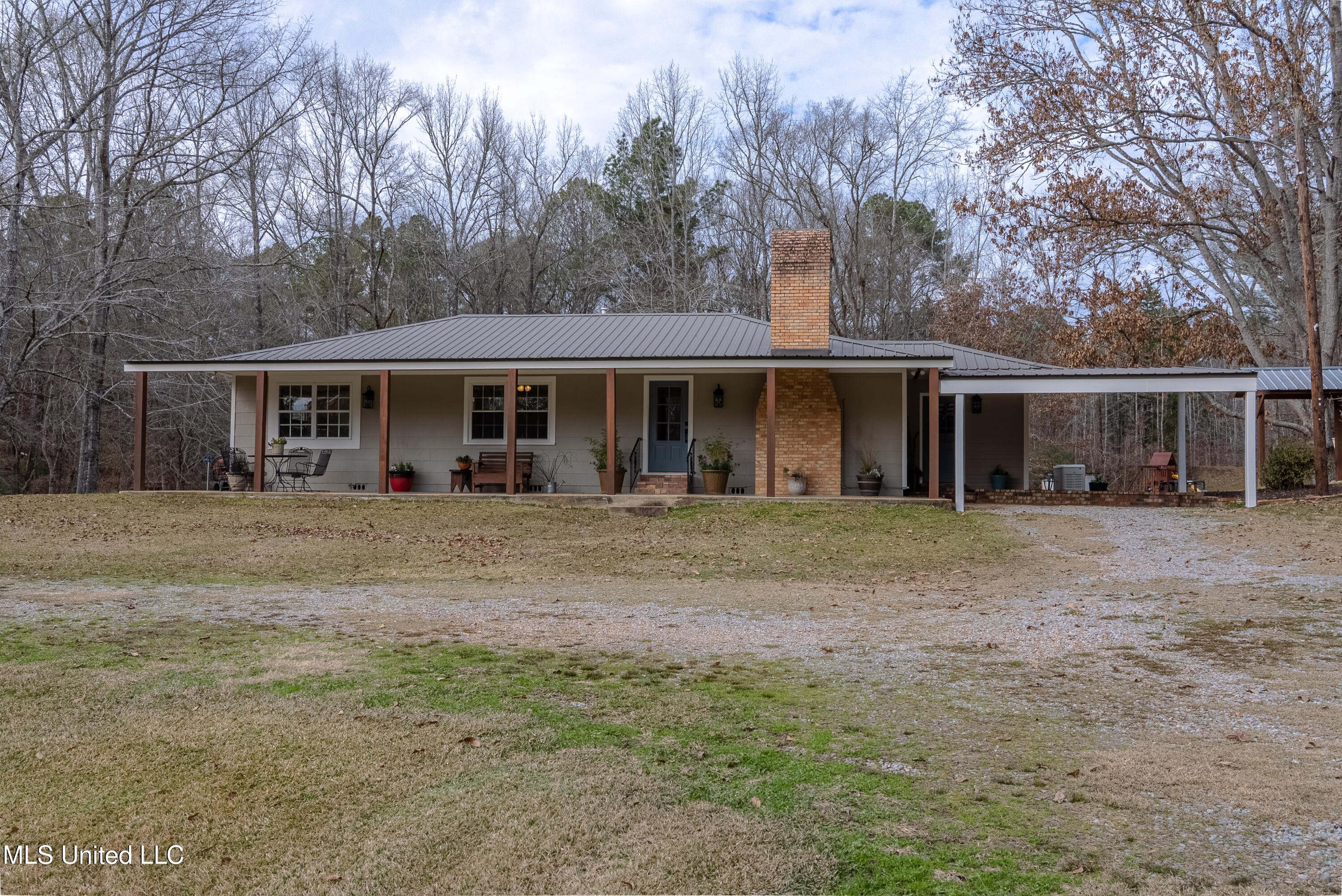 3295 Sand Hill Road, Lexington, Mississippi image 1