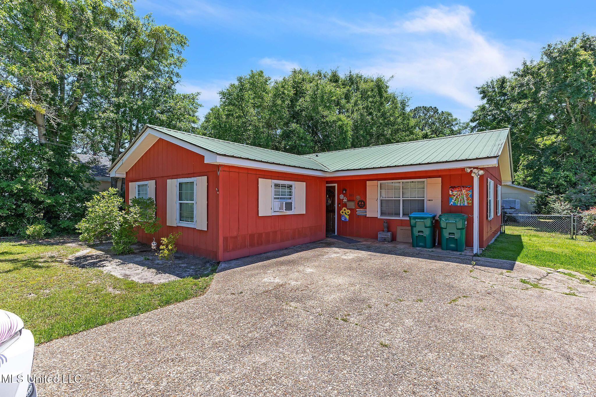 3811 16th Street, Gulfport, Mississippi image 2