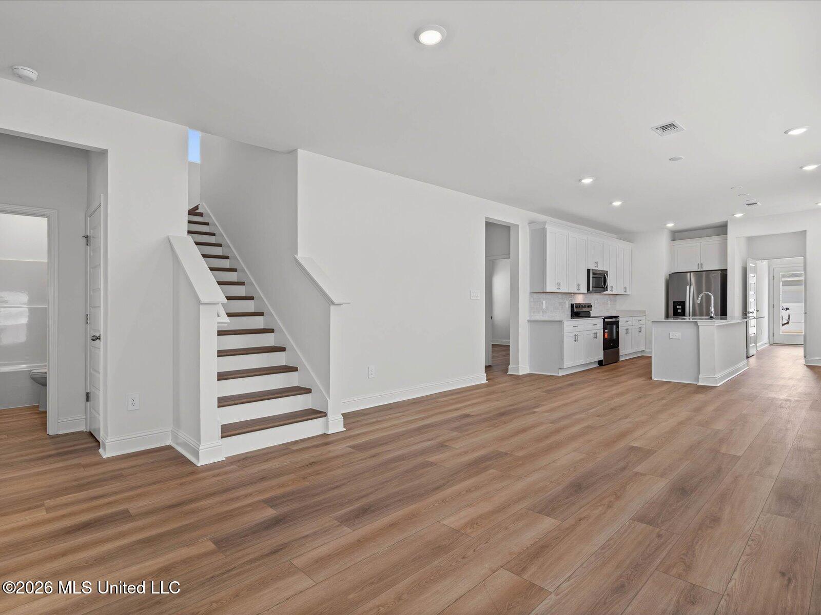 427 Pimento Circle