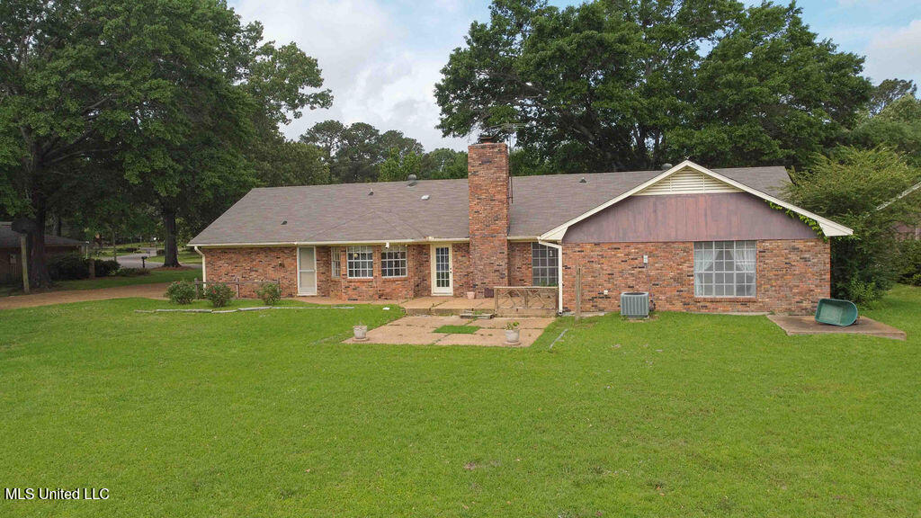 30 Stonegate Drive, Brandon, Mississippi image 6