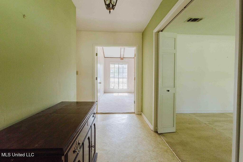 30 Stonegate Drive, Brandon, Mississippi image 10