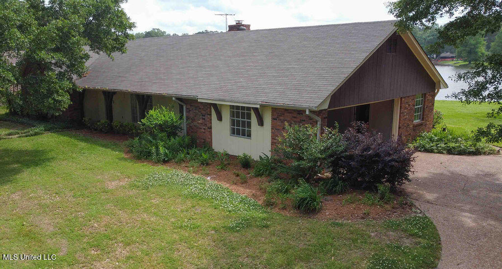 30 Stonegate Drive, Brandon, Mississippi image 2