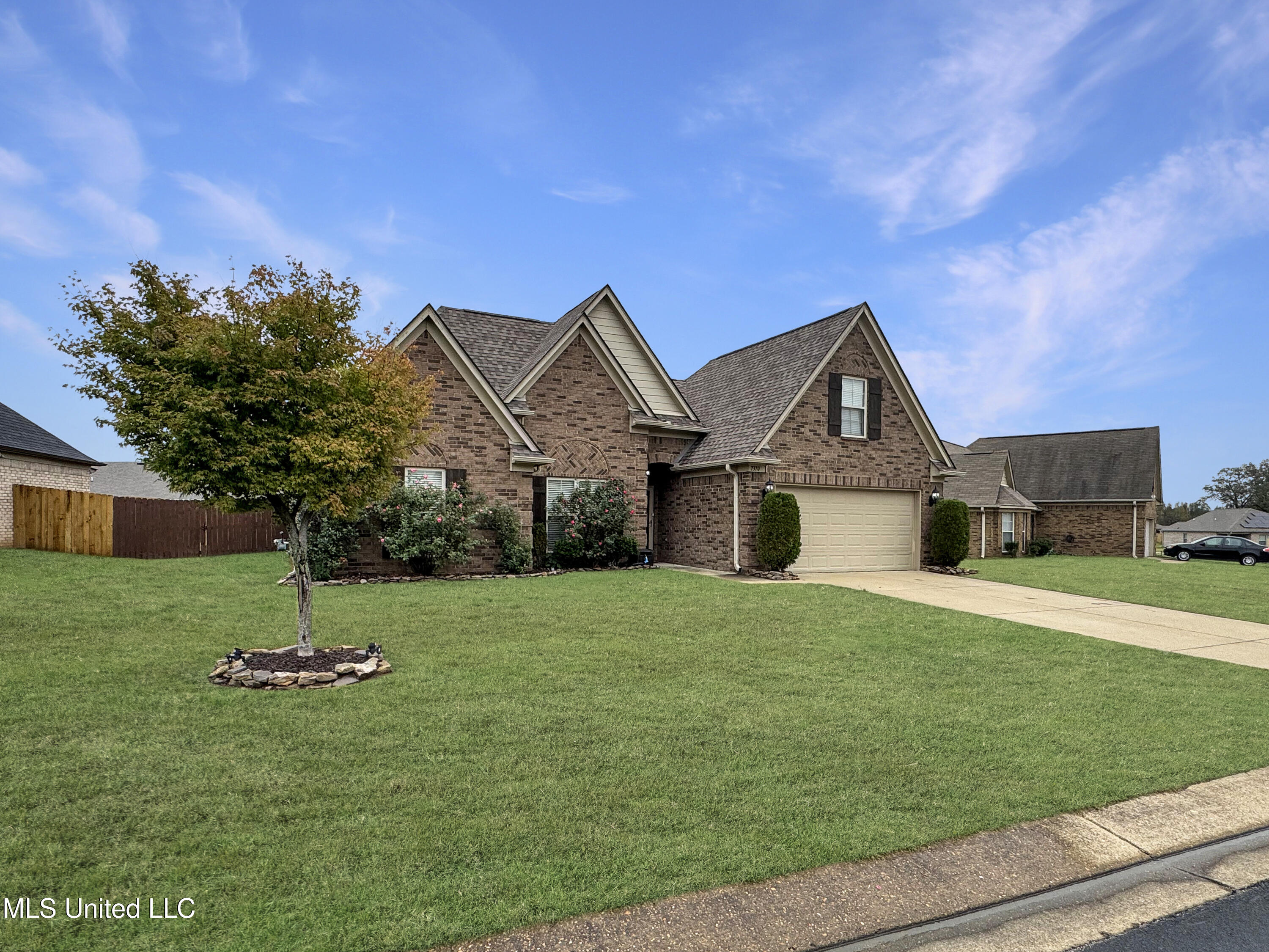 7370 Redberry Drive, Horn Lake, Mississippi image 2