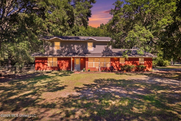 2200 ROBERTSDALE DR, GAUTIER, MS 39553 - Image 0b8d80ed13e5aee1764ab5e830b8dd18/2282277652