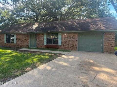 Homes For Sale - 3217 Milstead Road<br/> Gautier, MS 39553