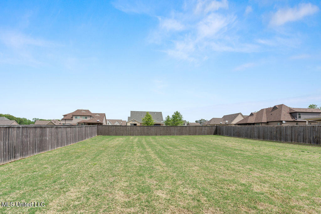 5065 Kensington Creek Drive, Southaven, Mississippi image 8