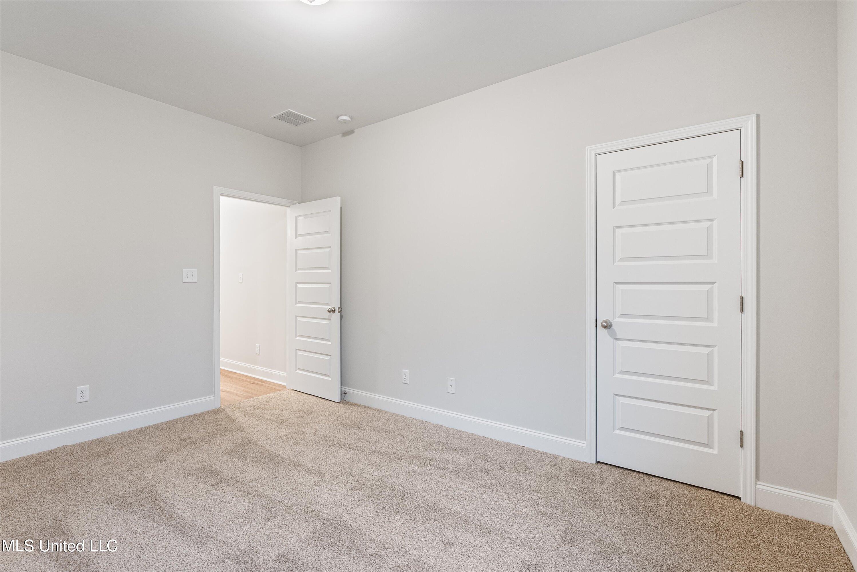 2406 Scott Meadows Lane, Hernando, Mississippi image 23