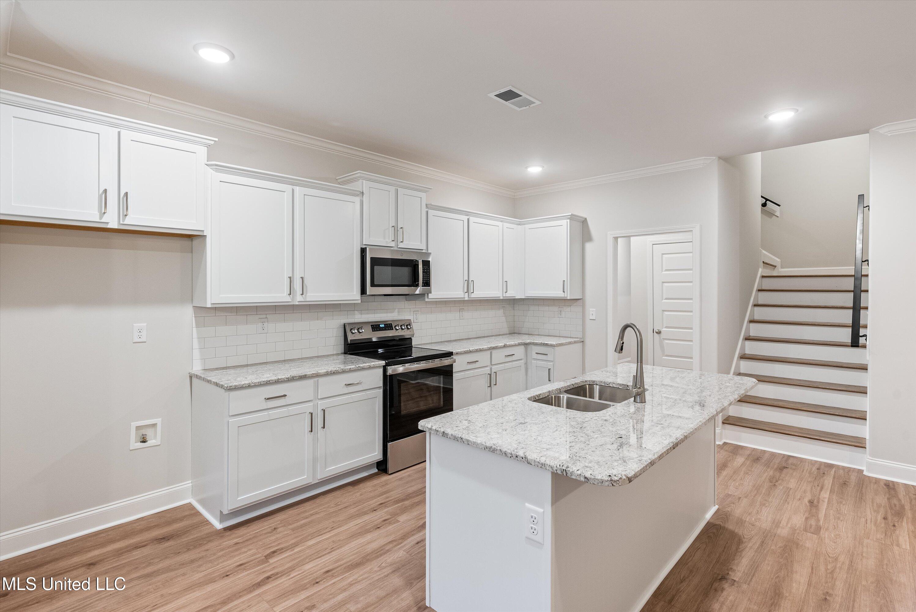 2406 Scott Meadows Lane, Hernando, Mississippi image 11