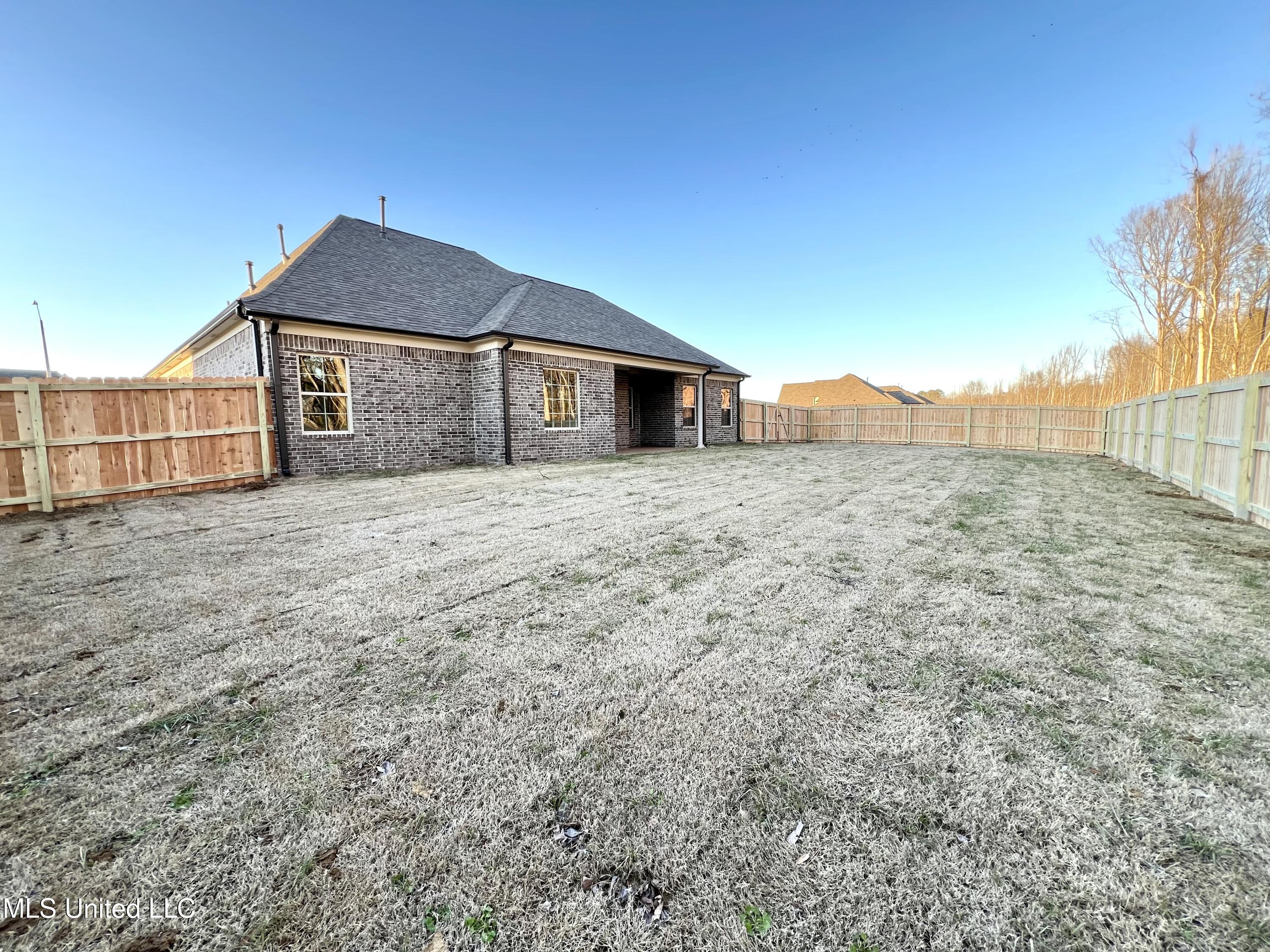 2406 Scott Meadows Lane, Hernando, Mississippi image 8