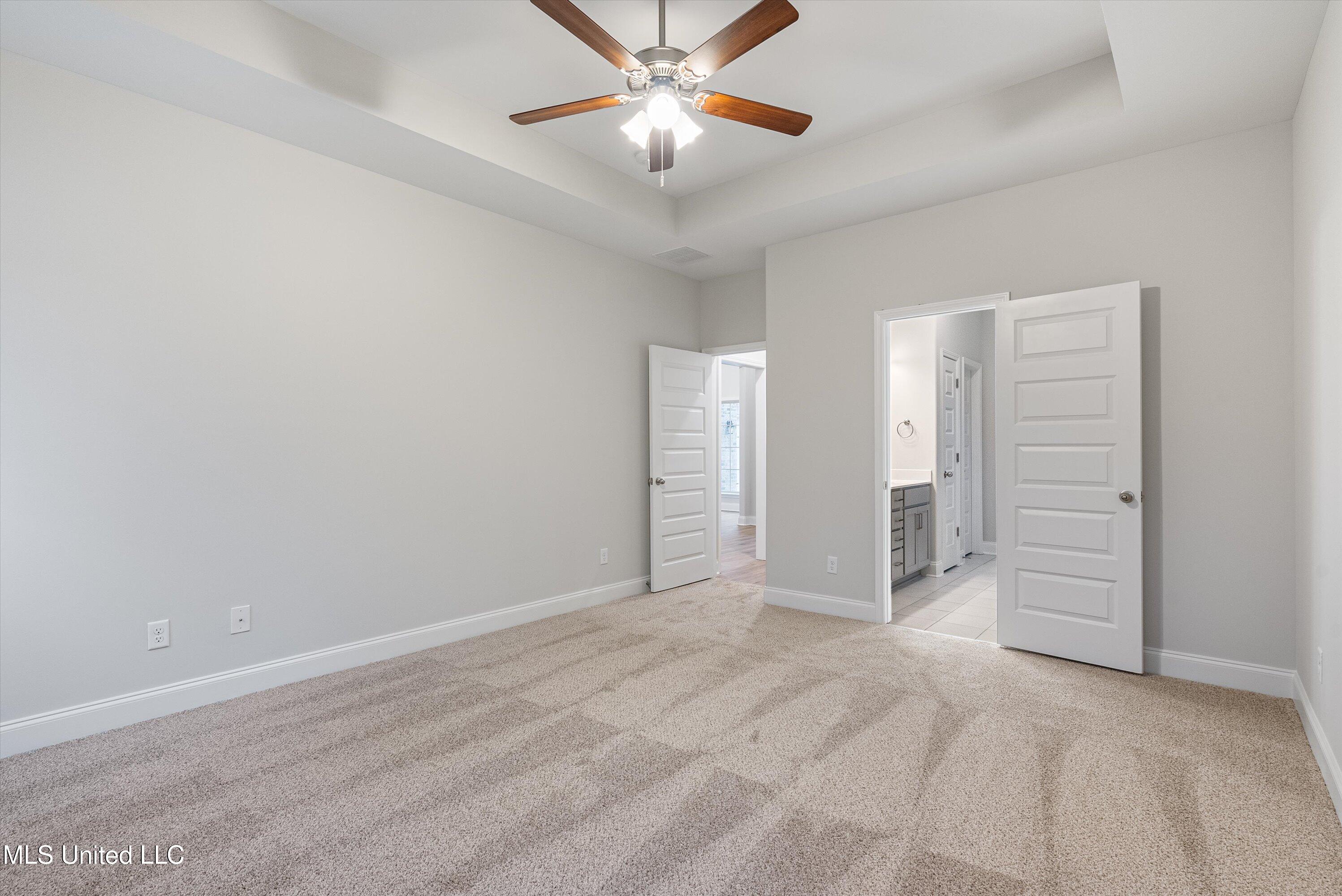 2406 Scott Meadows Lane, Hernando, Mississippi image 16