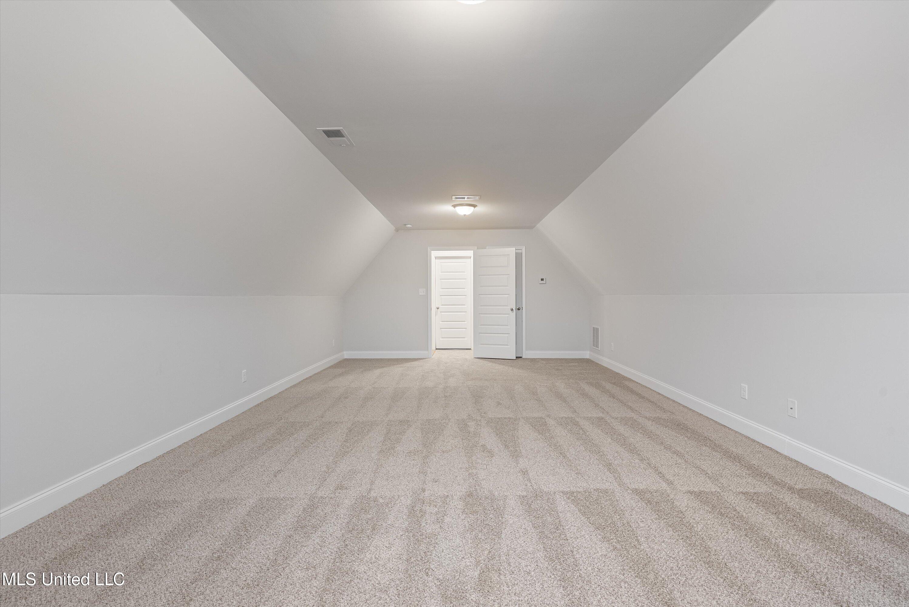 2406 Scott Meadows Lane, Hernando, Mississippi image 25