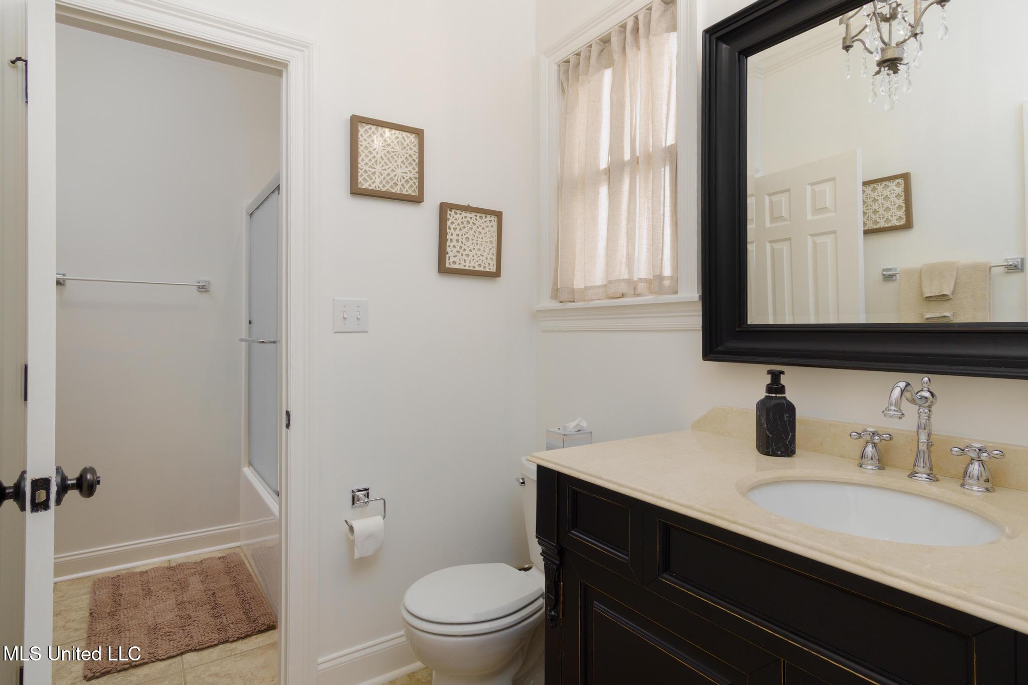 65 Pecan, Hattiesburg, Mississippi image 38