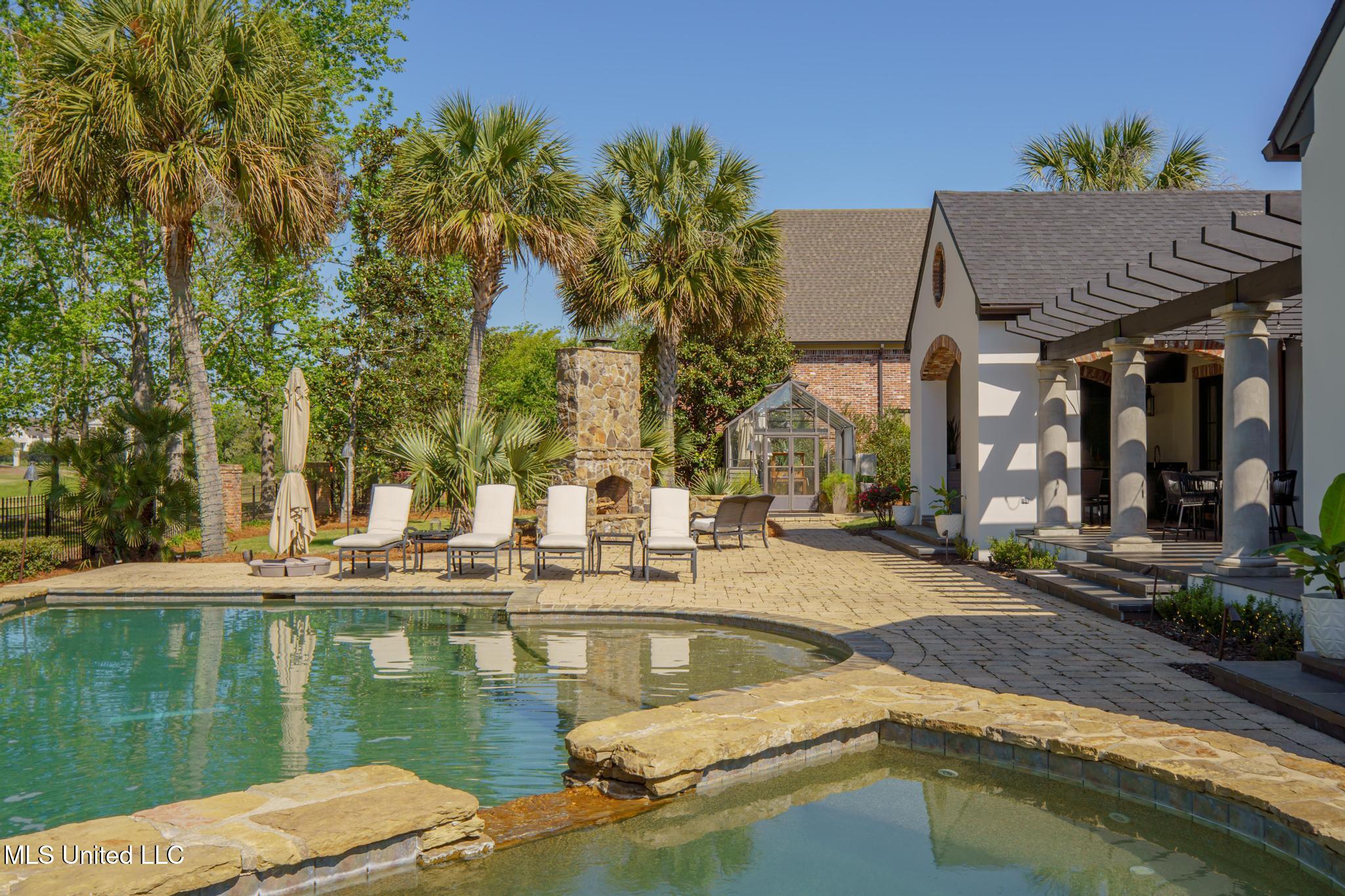 65 Pecan, Hattiesburg, Mississippi image 46