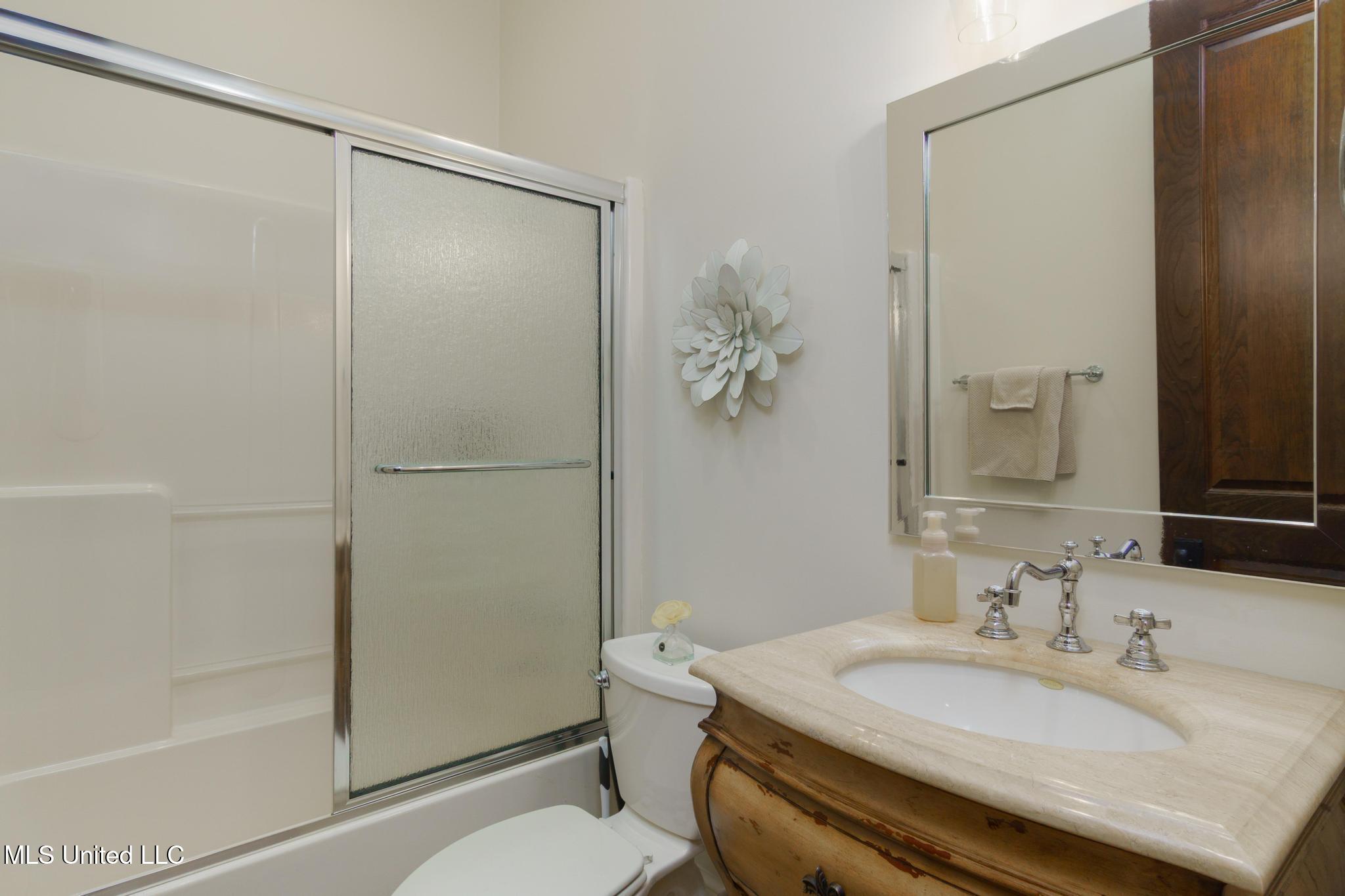 65 Pecan, Hattiesburg, Mississippi image 39